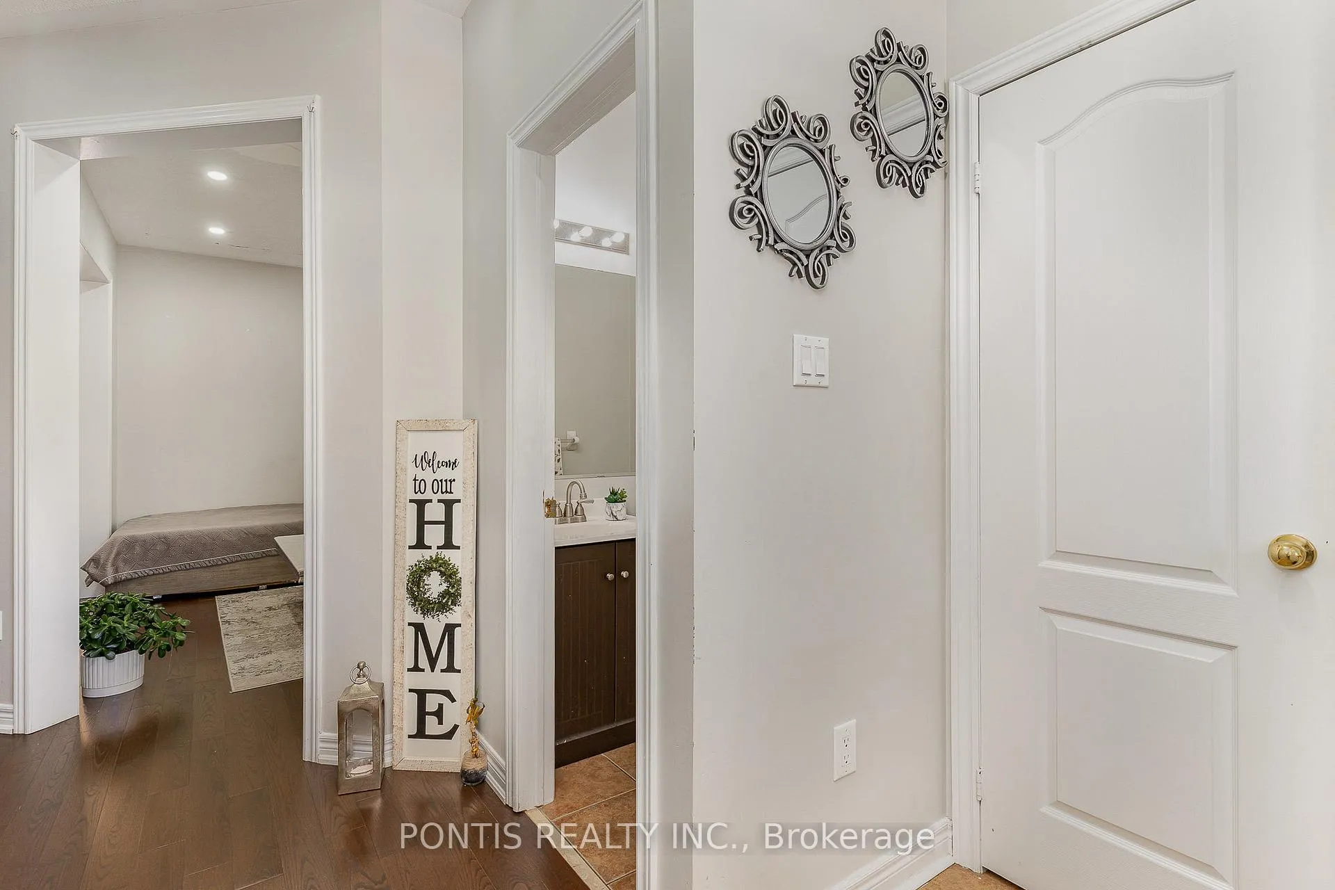 Photo 5 of 72 Vanwood Crescent, Brampton, Vales of Castlemore — HOMEH