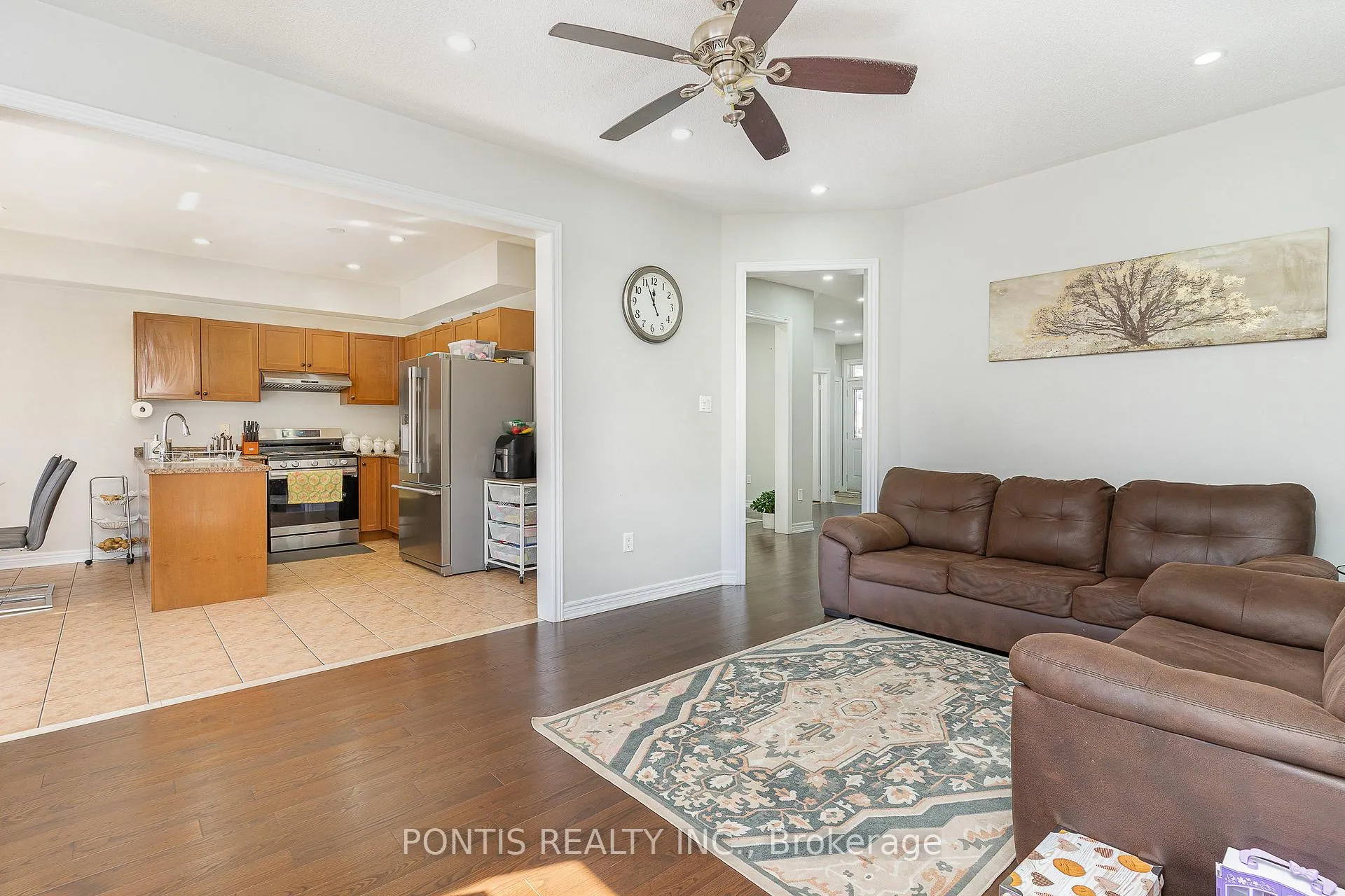 Photo 17 of 72 Vanwood Crescent, Brampton, Vales of Castlemore — HOMEH