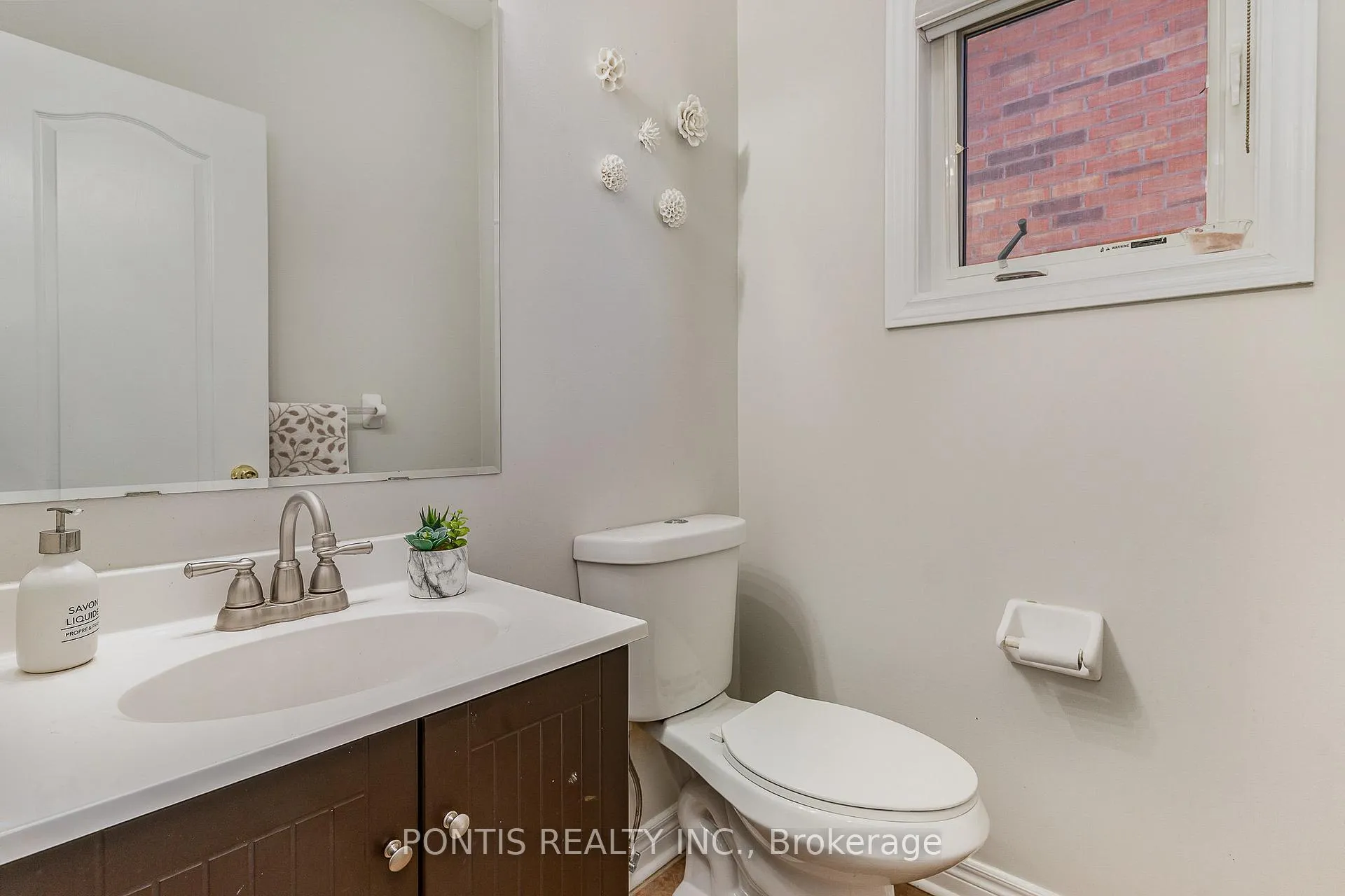 Photo 18 of 72 Vanwood Crescent, Brampton, Vales of Castlemore — HOMEH
