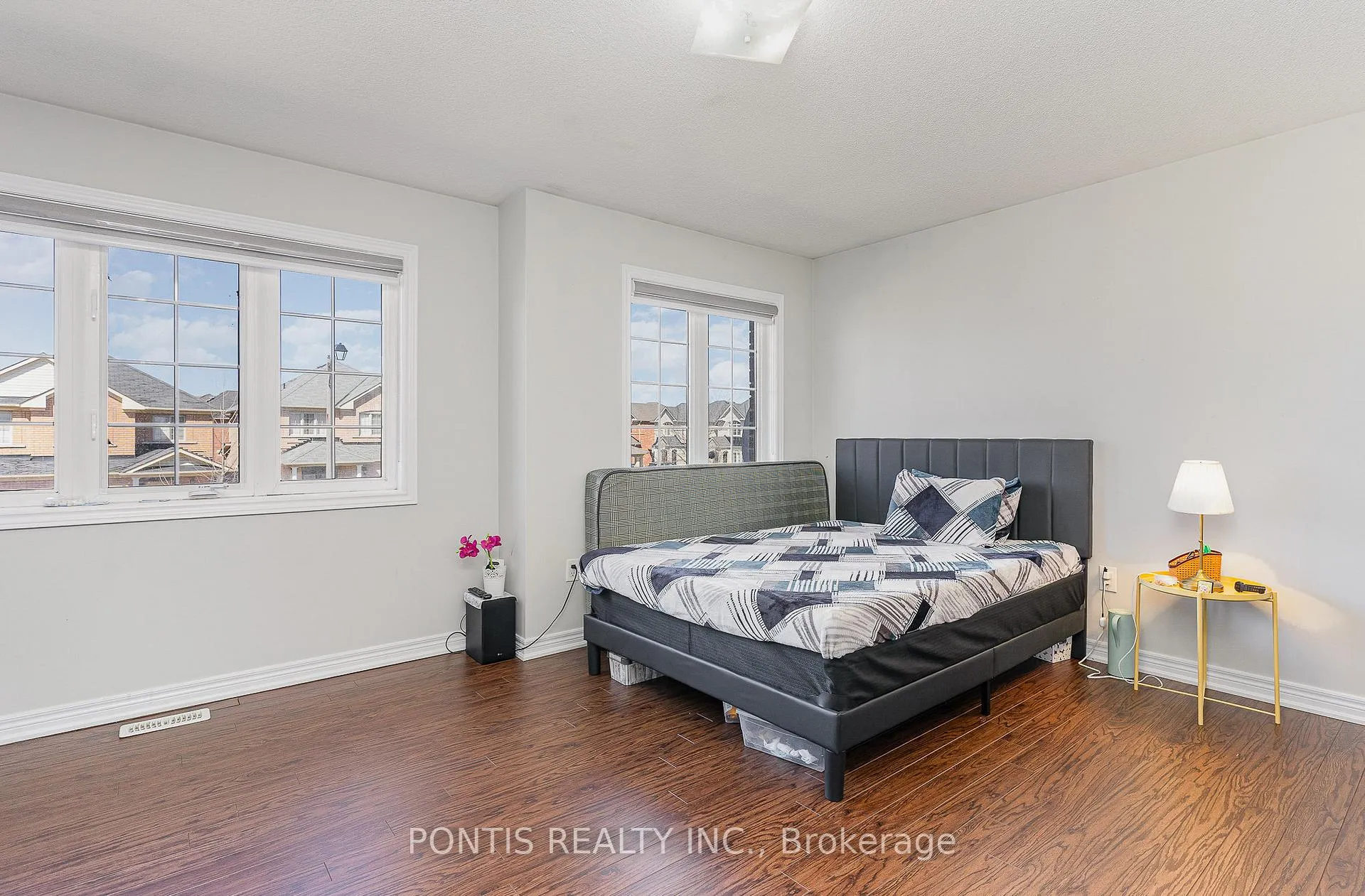 Photo 27 of 72 Vanwood Crescent, Brampton, Vales of Castlemore — HOMEH