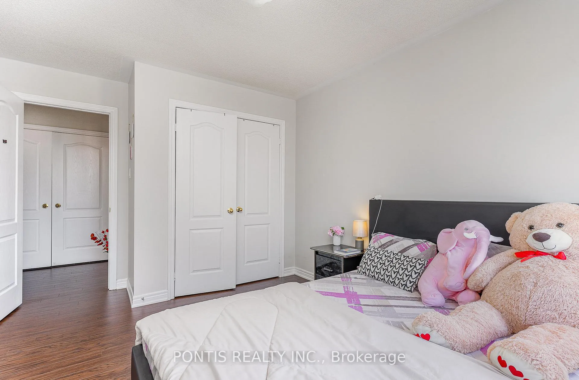 Photo 32 of 72 Vanwood Crescent, Brampton, Vales of Castlemore — HOMEH