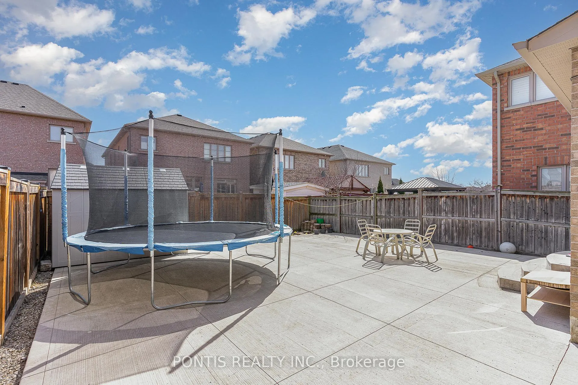 Photo 44 of 72 Vanwood Crescent, Brampton, Vales of Castlemore — HOMEH