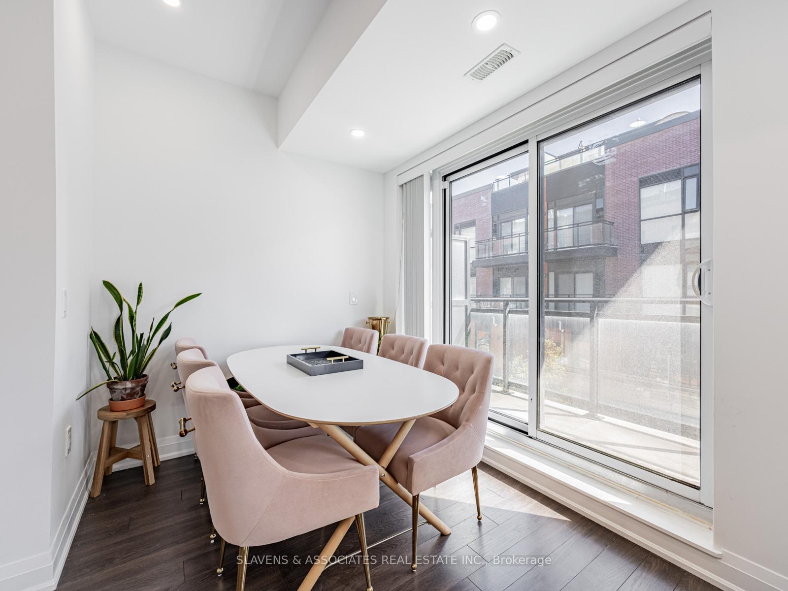 Photo 7 of Unit D1203, 5289 Highway 7, Vaughan, Vaughan Grove — HOMEH