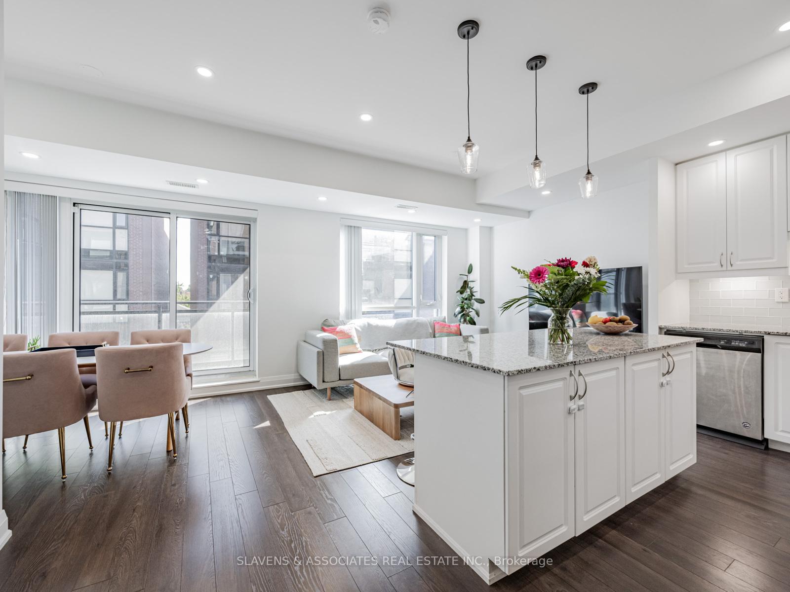 Photo 8 of Unit D1203, 5289 Highway 7, Vaughan, Vaughan Grove — HOMEH