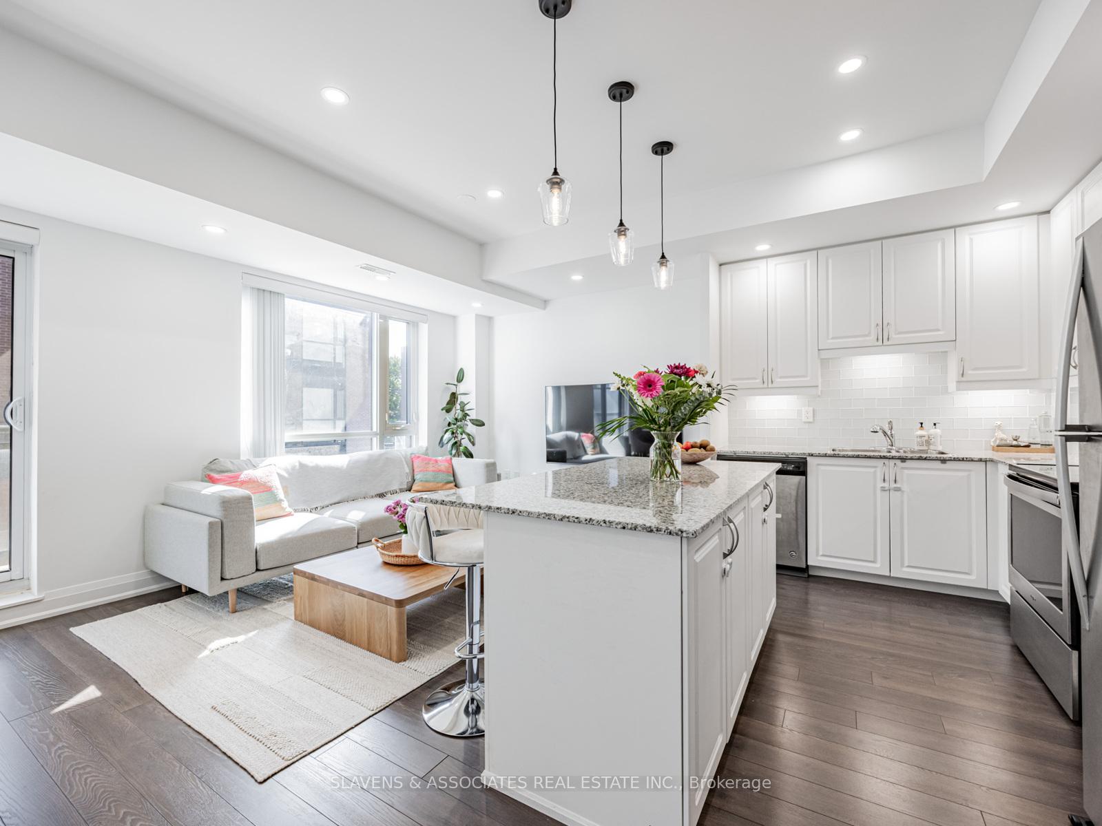 Photo 9 of Unit D1203, 5289 Highway 7, Vaughan, Vaughan Grove — HOMEH