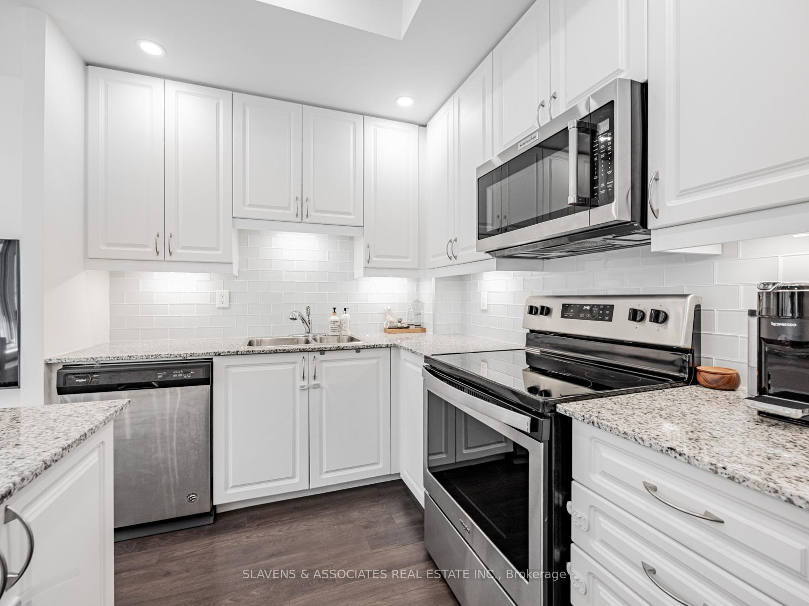 Photo 11 of Unit D1203, 5289 Highway 7, Vaughan, Vaughan Grove — HOMEH
