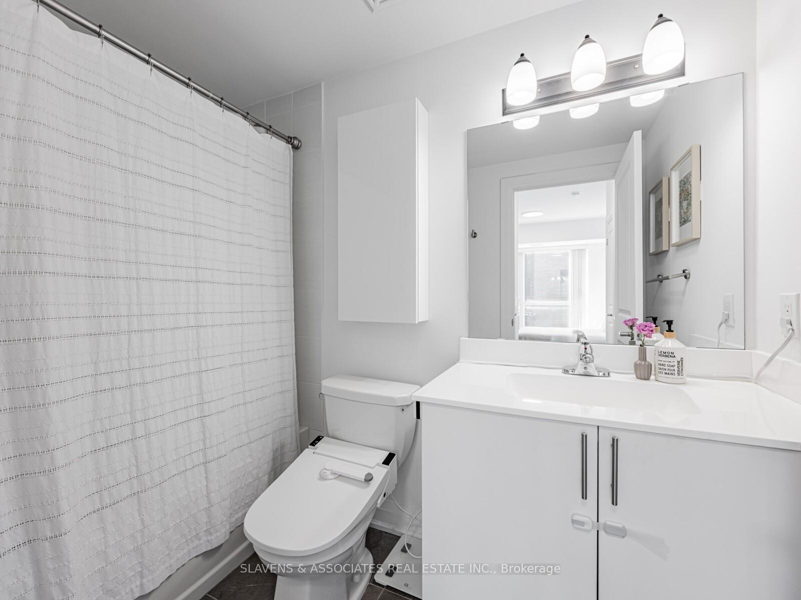 Photo 16 of Unit D1203, 5289 Highway 7, Vaughan, Vaughan Grove — HOMEH