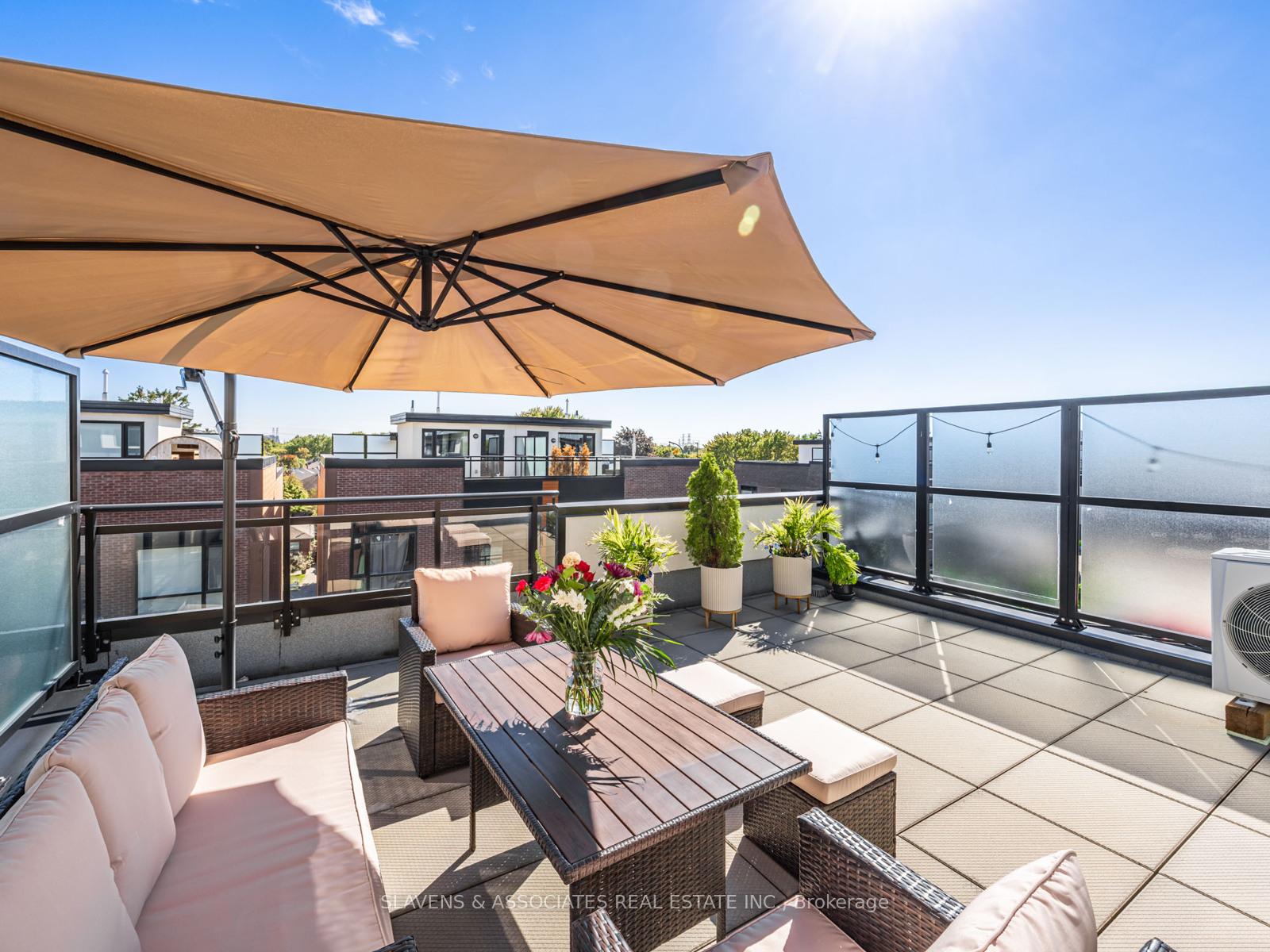 Photo 28 of Unit D1203, 5289 Highway 7, Vaughan, Vaughan Grove — HOMEH
