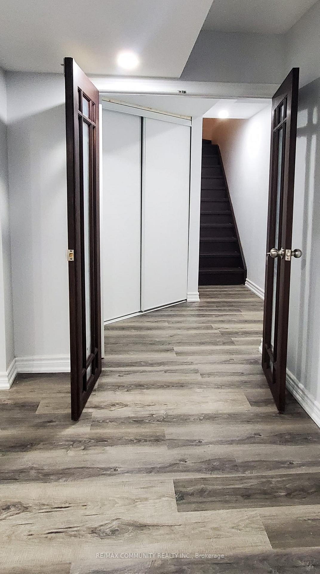 Photo 3 of 21 Tipton Crescent N, Ajax, Central West — HOMEH