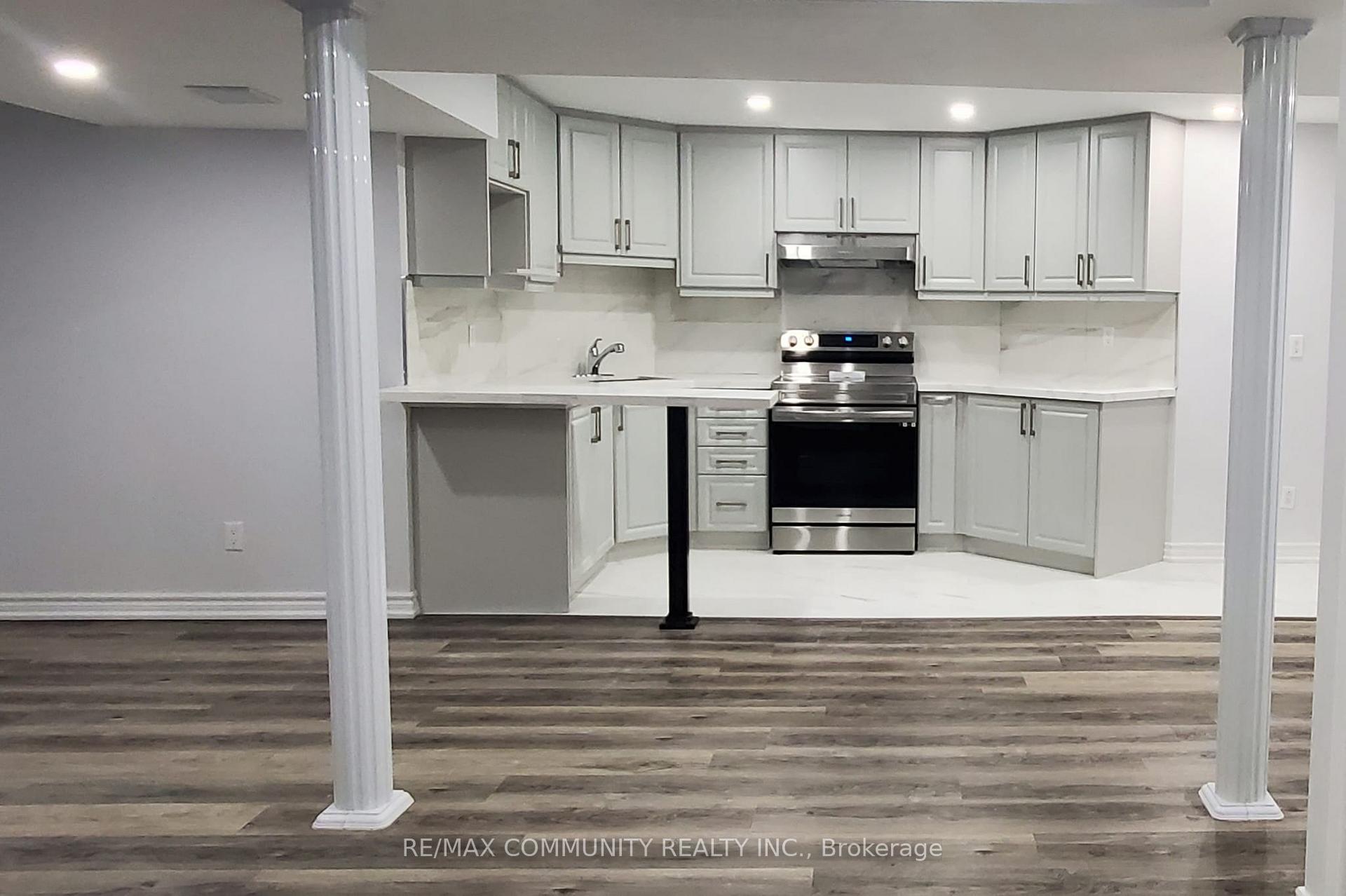 Photo 4 of 21 Tipton Crescent N, Ajax, Central West — HOMEH