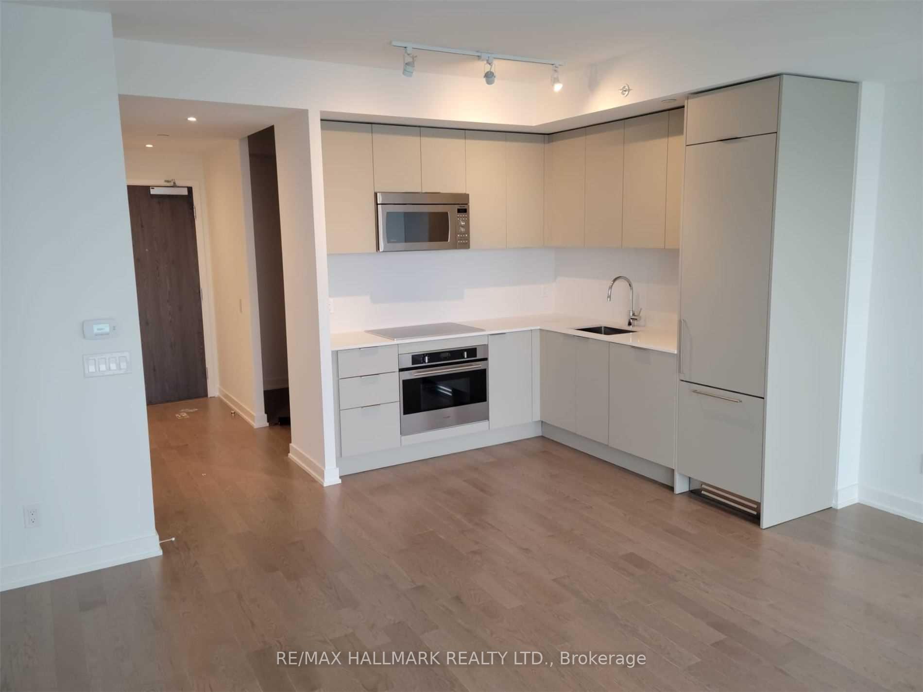 Photo 2 of Unit 3810, 20 Lombard Street, Toronto, Church-Yonge Corridor — HOMEH