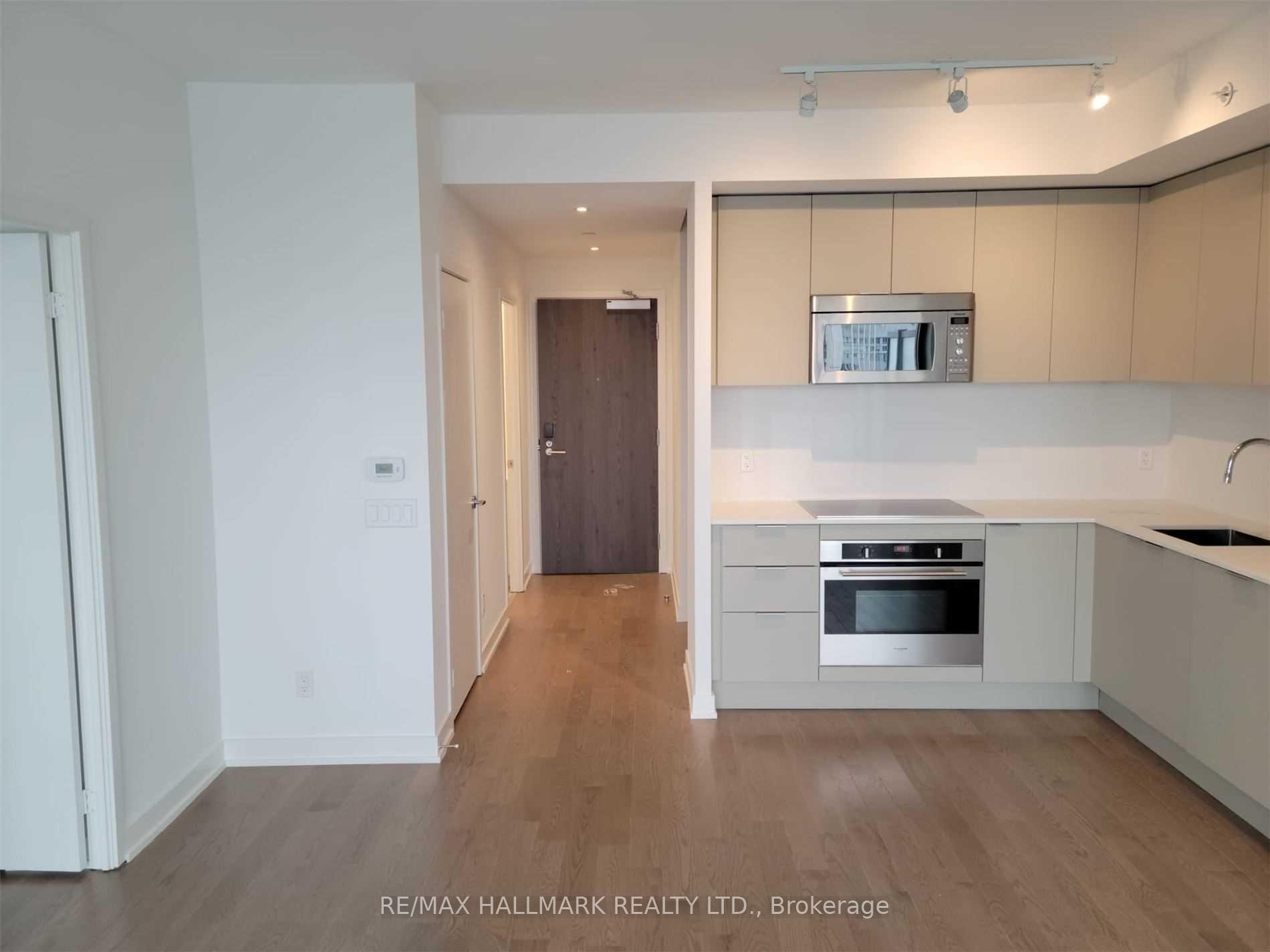 Photo 3 of Unit 3810, 20 Lombard Street, Toronto, Church-Yonge Corridor — HOMEH