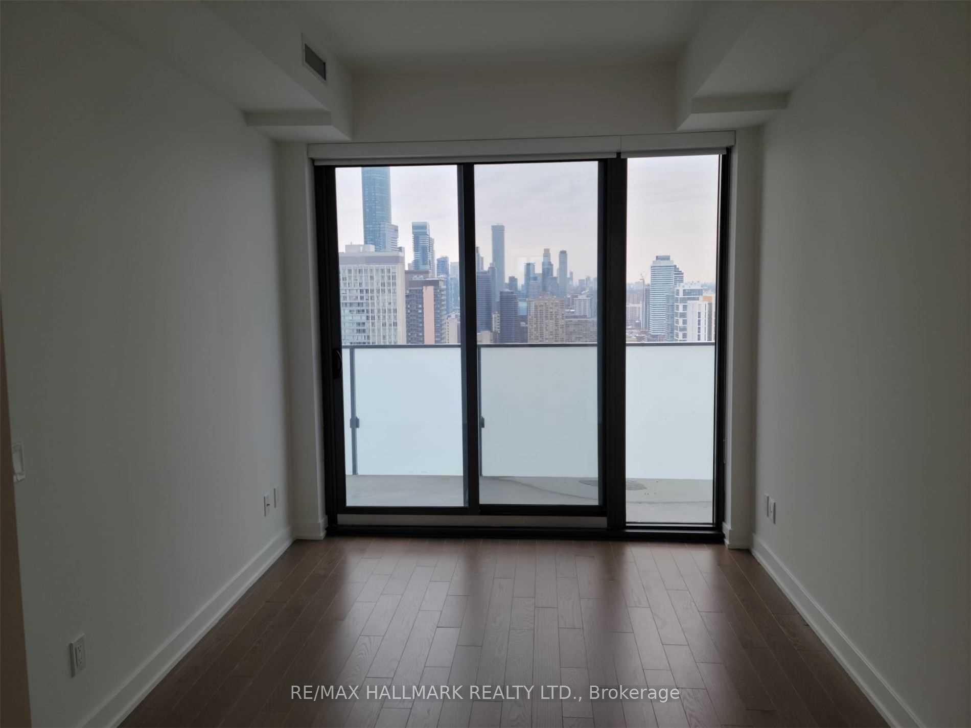 Photo 4 of Unit 3810, 20 Lombard Street, Toronto, Church-Yonge Corridor — HOMEH