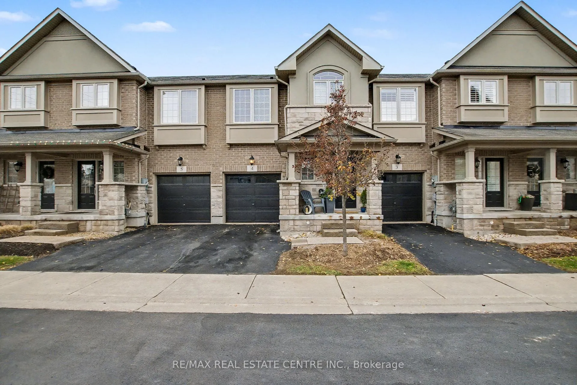 Photo 1 of Unit 4, 215 Dundas Street E, Hamilton, Waterdown — HOMEH