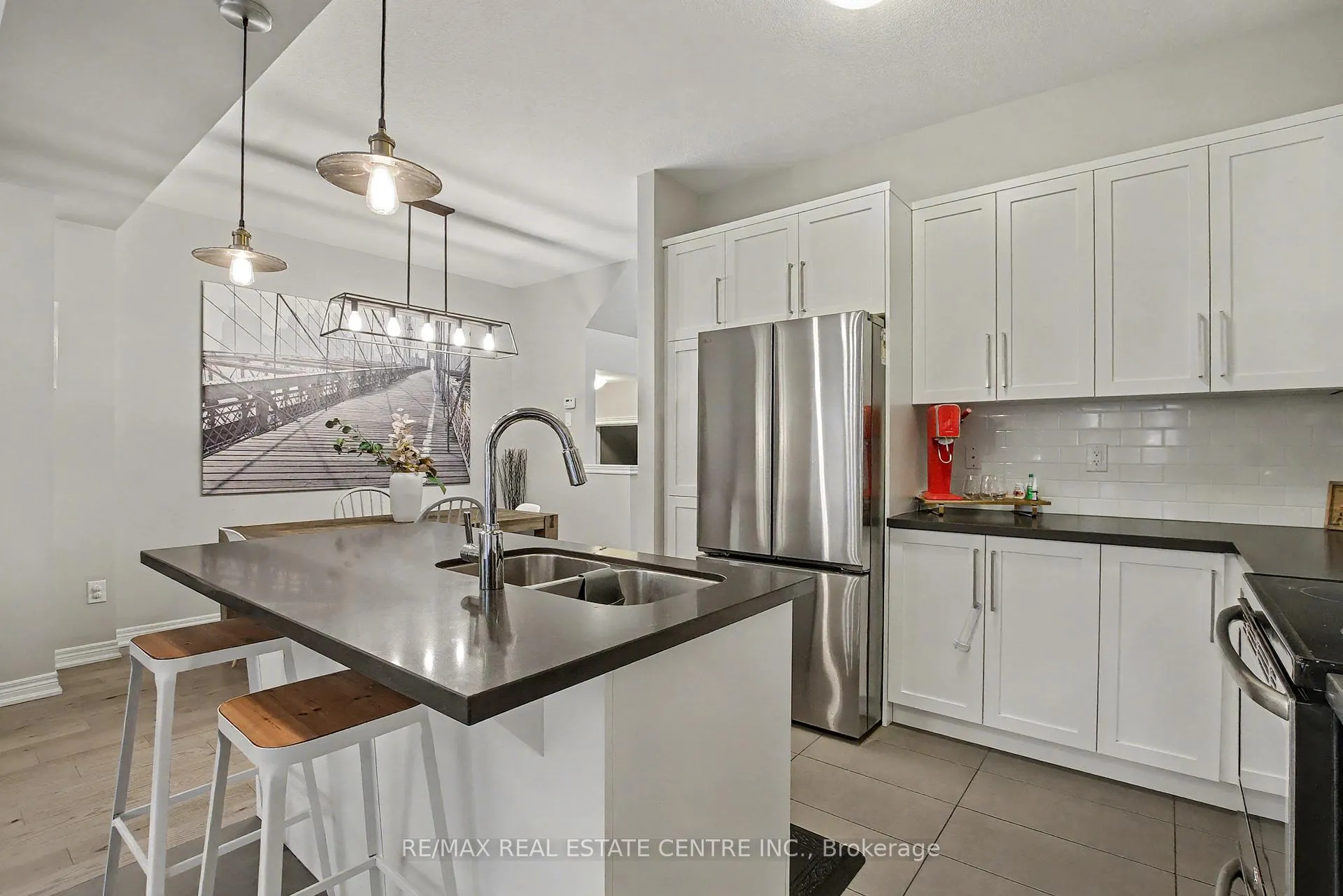 Photo 10 of Unit 4, 215 Dundas Street E, Hamilton, Waterdown — HOMEH