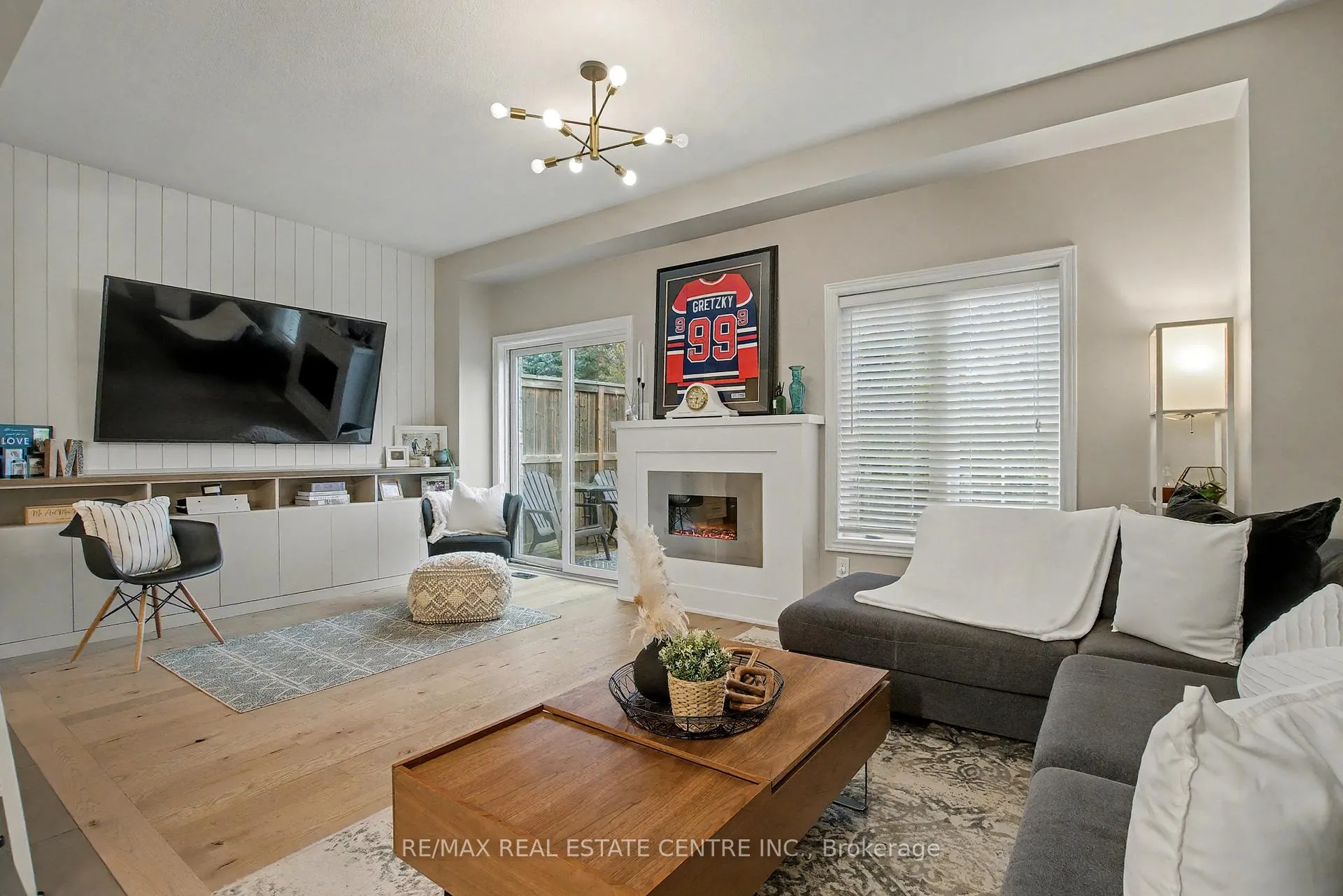 Photo 12 of Unit 4, 215 Dundas Street E, Hamilton, Waterdown — HOMEH
