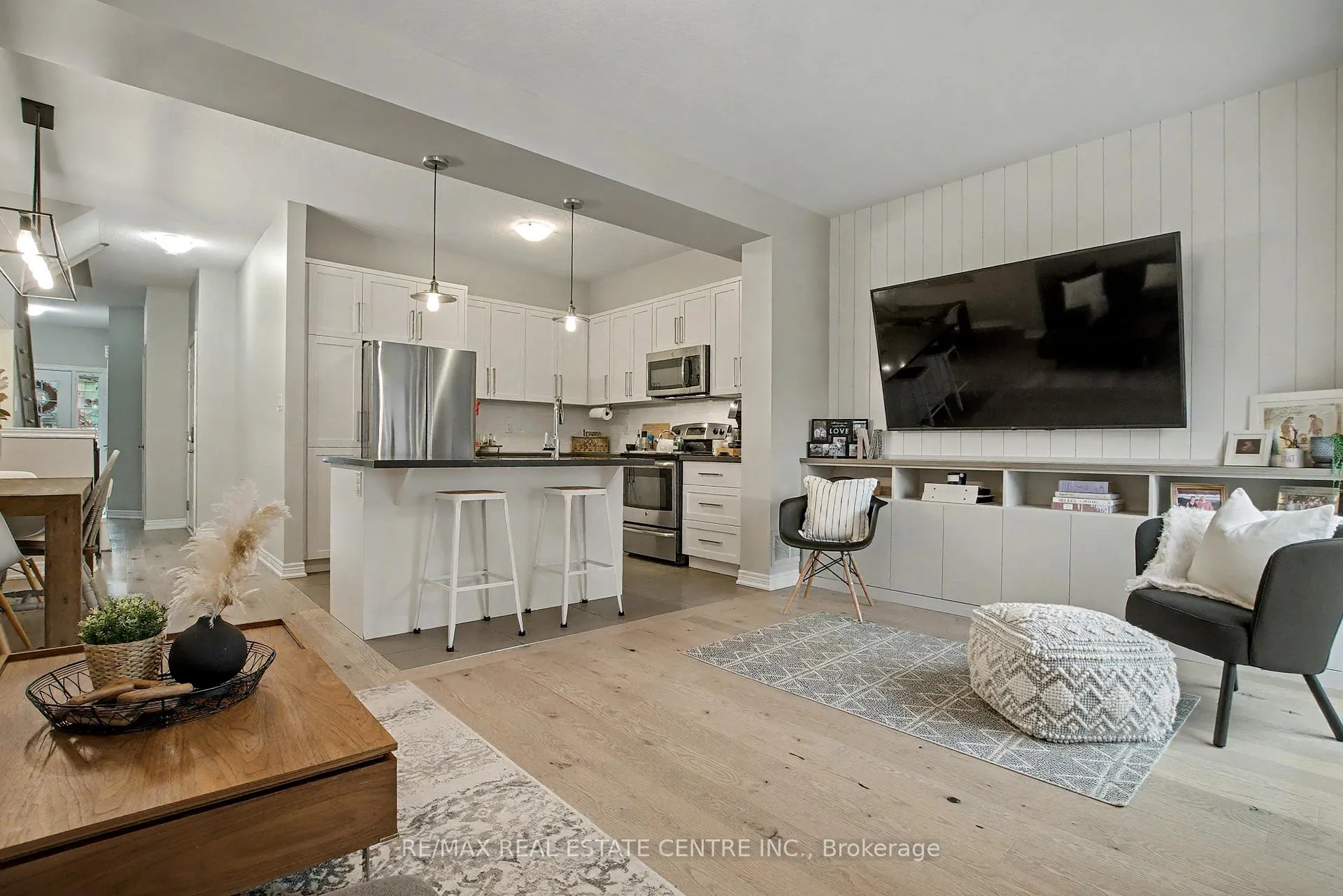 Photo 15 of Unit 4, 215 Dundas Street E, Hamilton, Waterdown — HOMEH