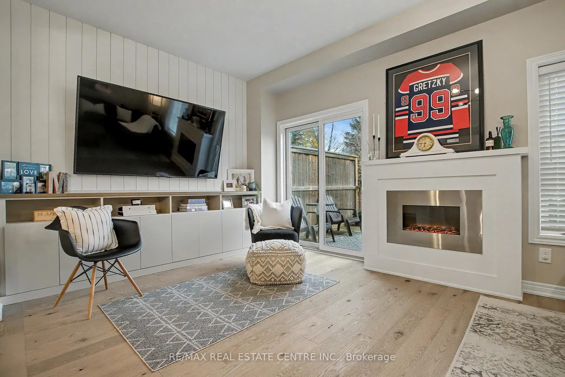 Photo 16 of Unit 4, 215 Dundas Street E, Hamilton, Waterdown — HOMEH