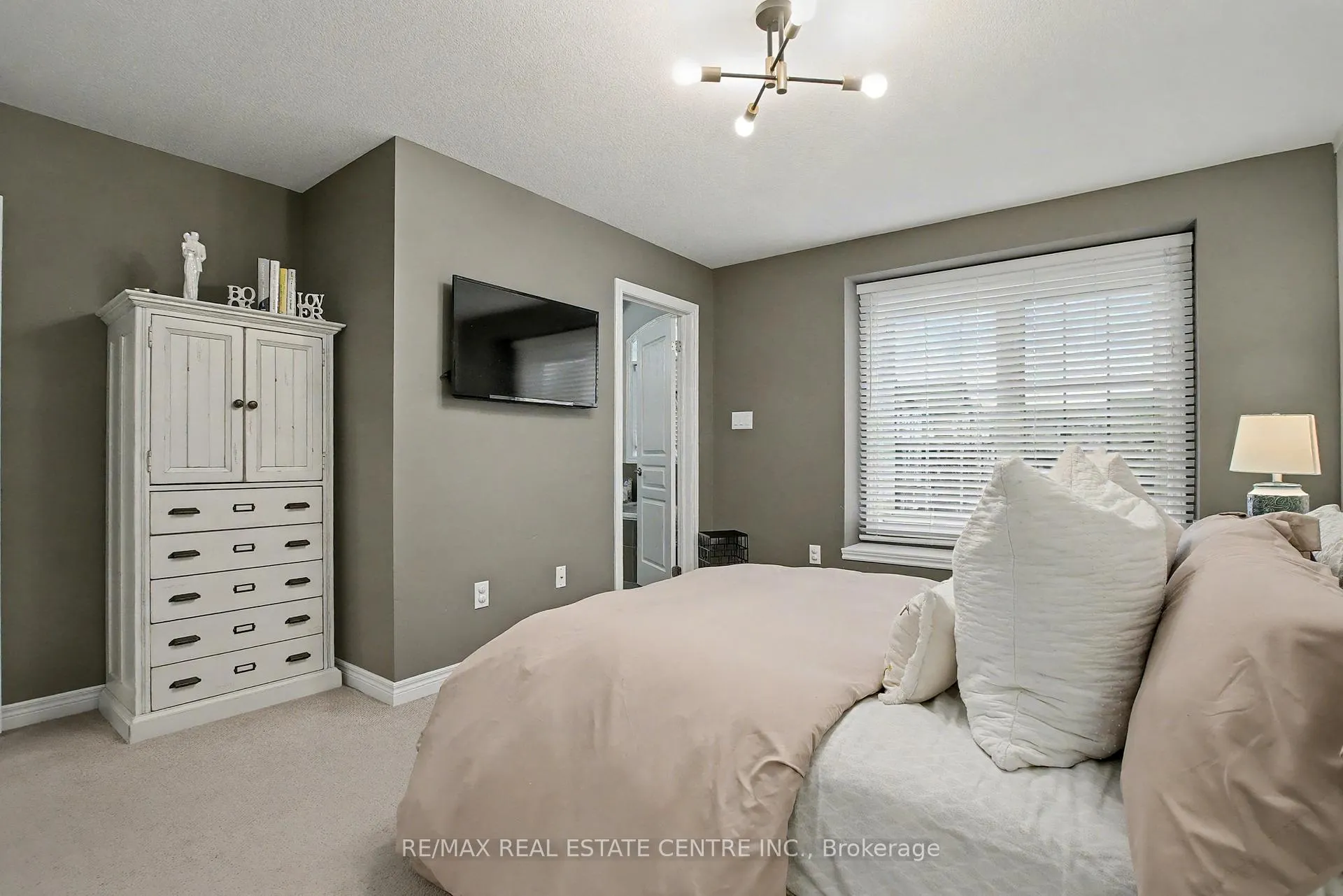 Photo 28 of Unit 4, 215 Dundas Street E, Hamilton, Waterdown — HOMEH
