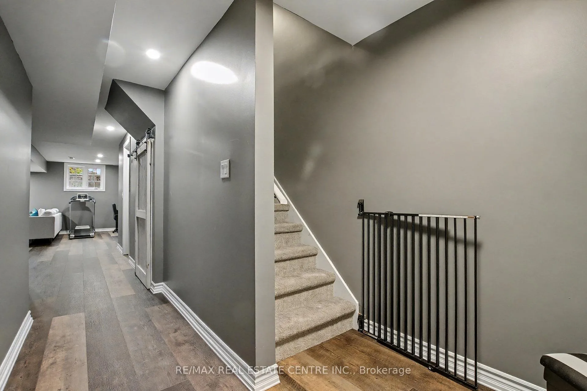 Photo 32 of Unit 4, 215 Dundas Street E, Hamilton, Waterdown — HOMEH