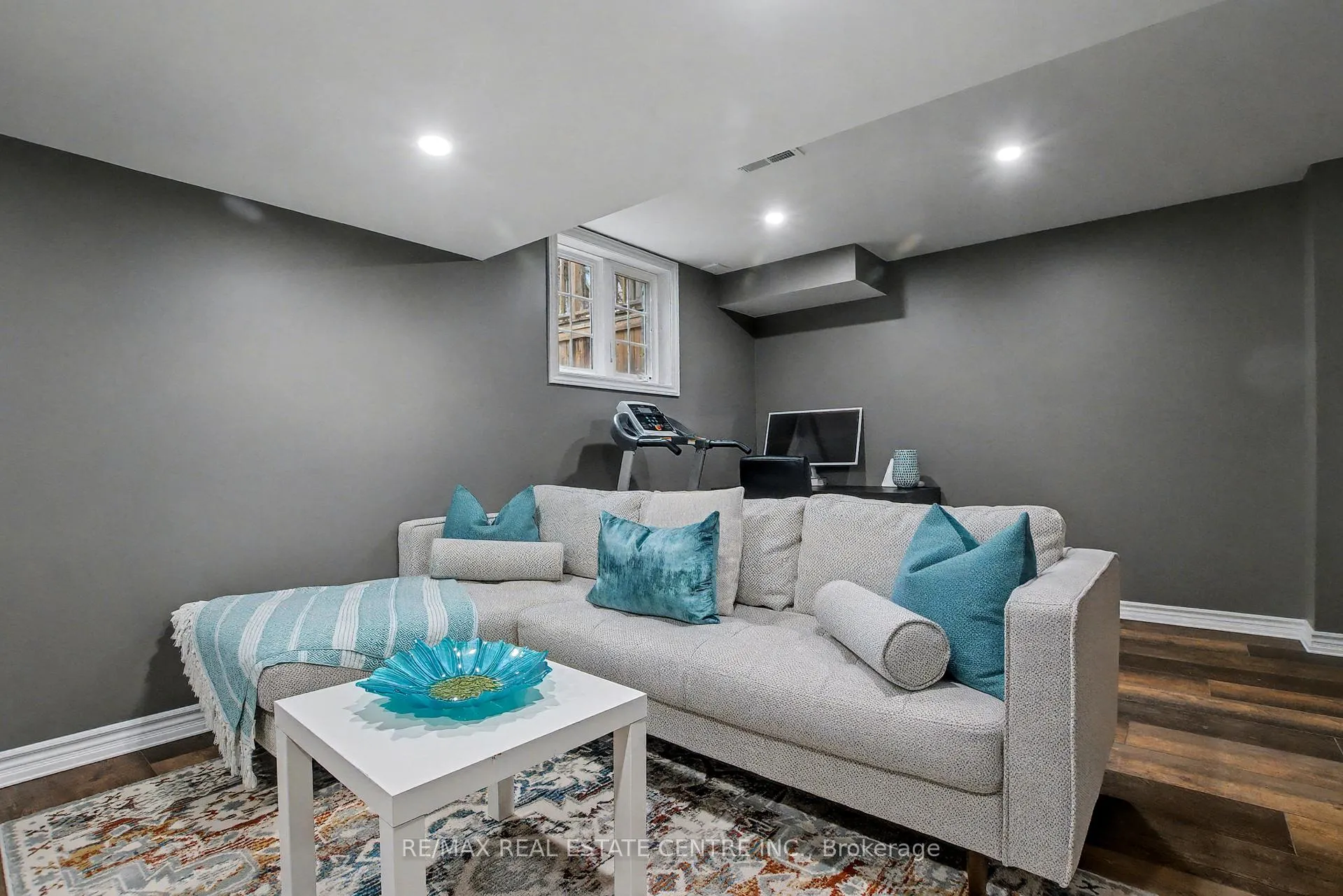 Photo 37 of Unit 4, 215 Dundas Street E, Hamilton, Waterdown — HOMEH