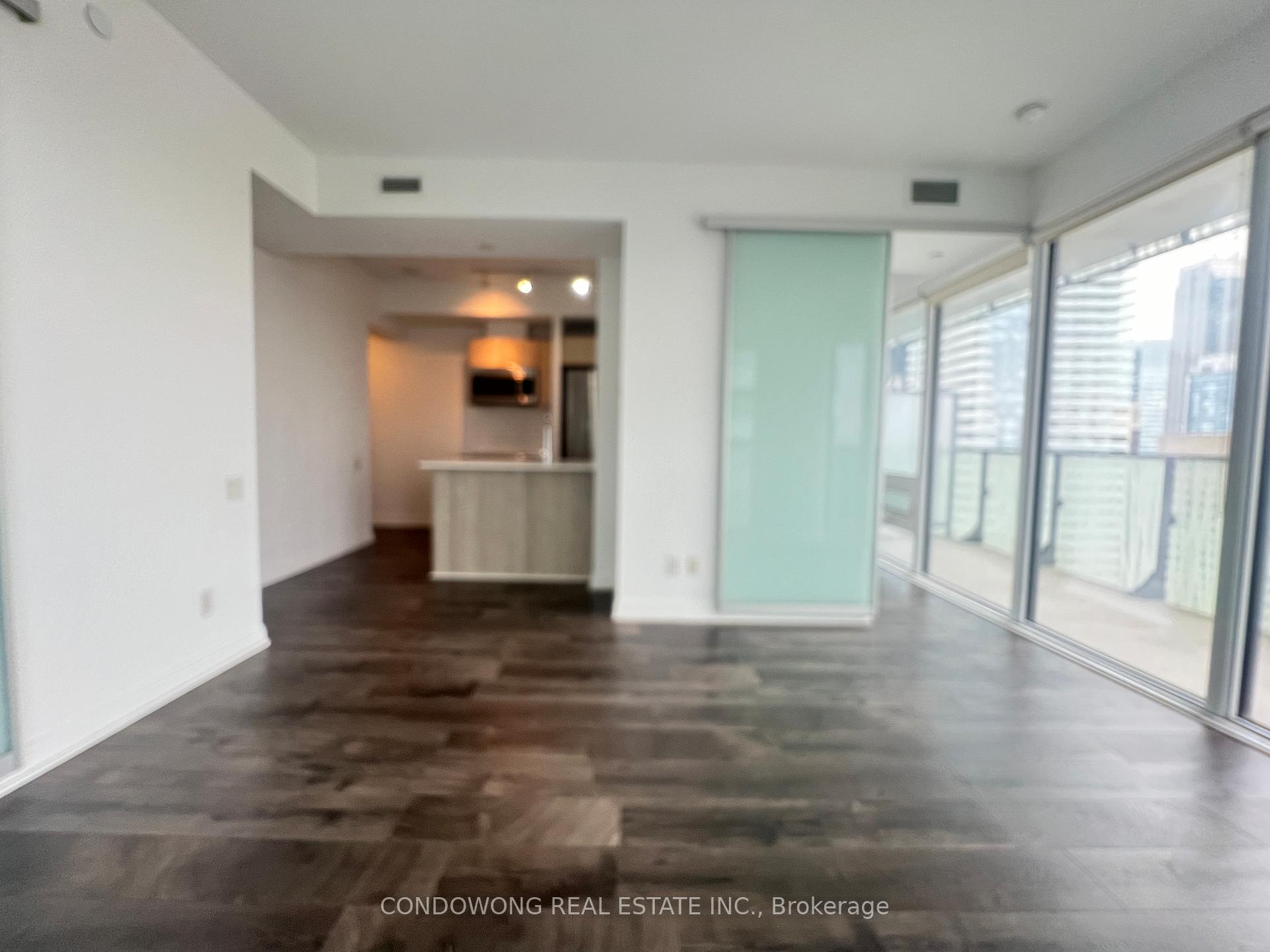 Front of Unit 4308, 42 Charles Street E