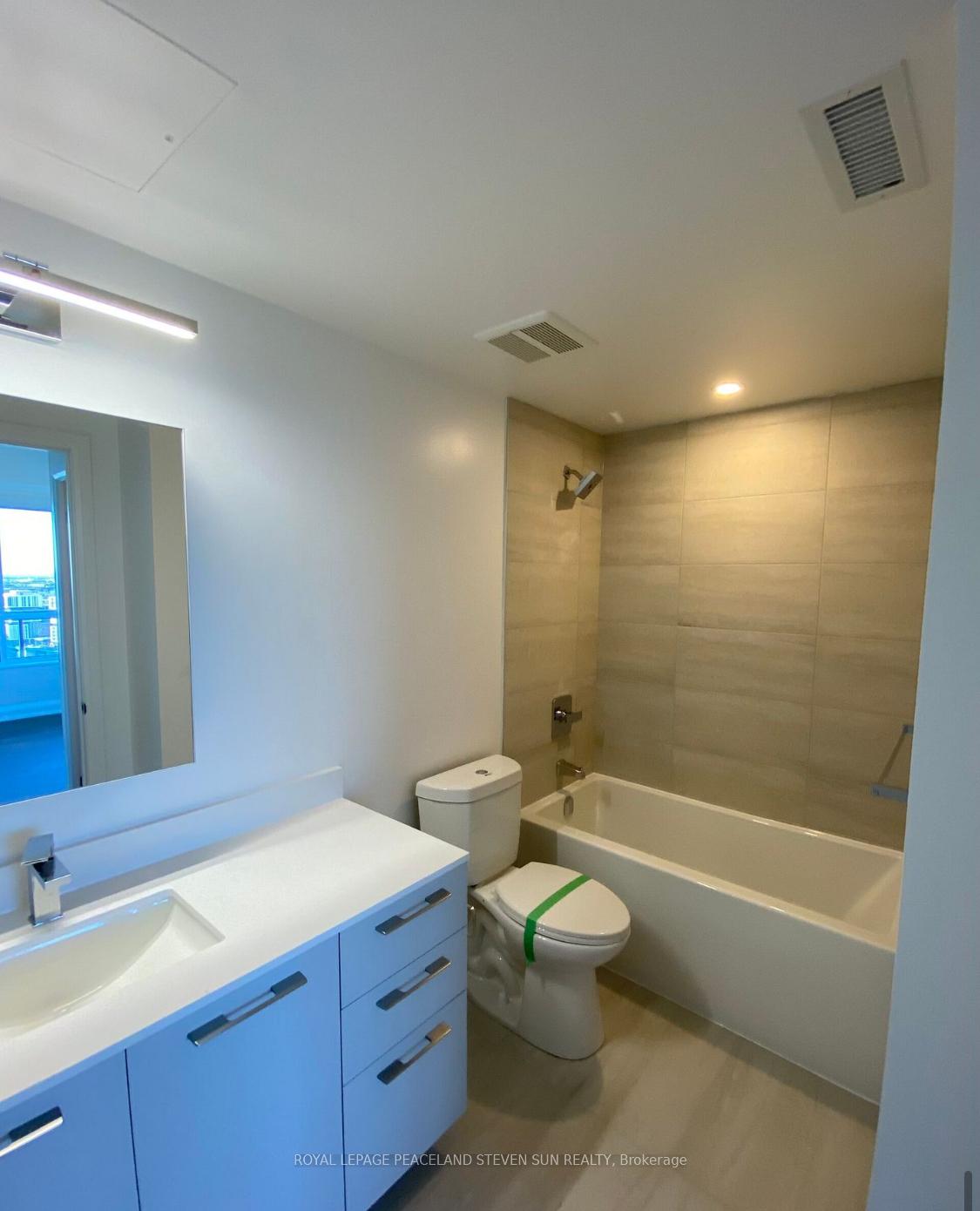 Photo 10 of Unit 2903, 18 Water Walk Drive, Markham, Unionville — HOMEH