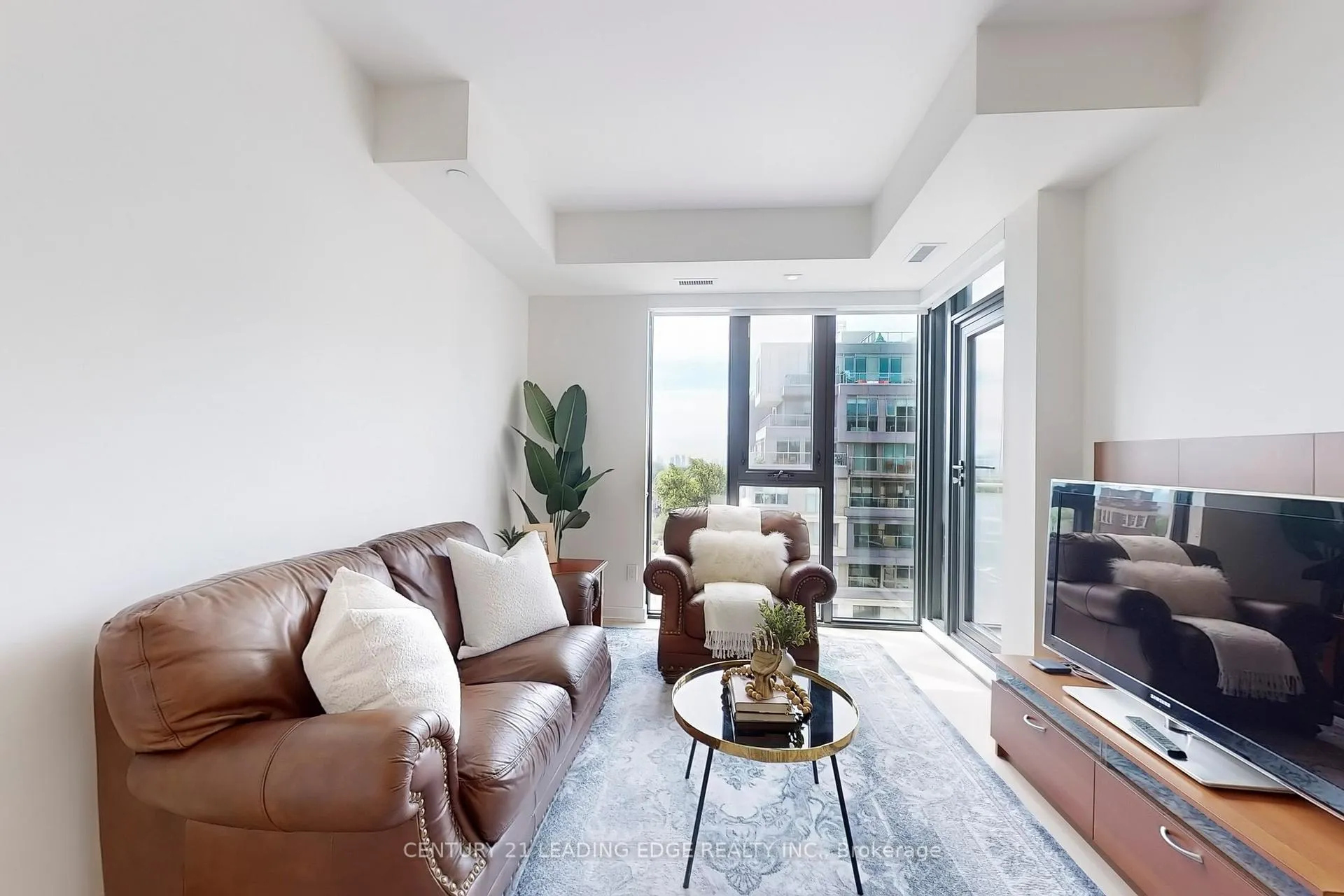 Photo 10 of Unit 804, 840 St Clair Avenue W, Toronto, Oakwood Village — HOMEH
