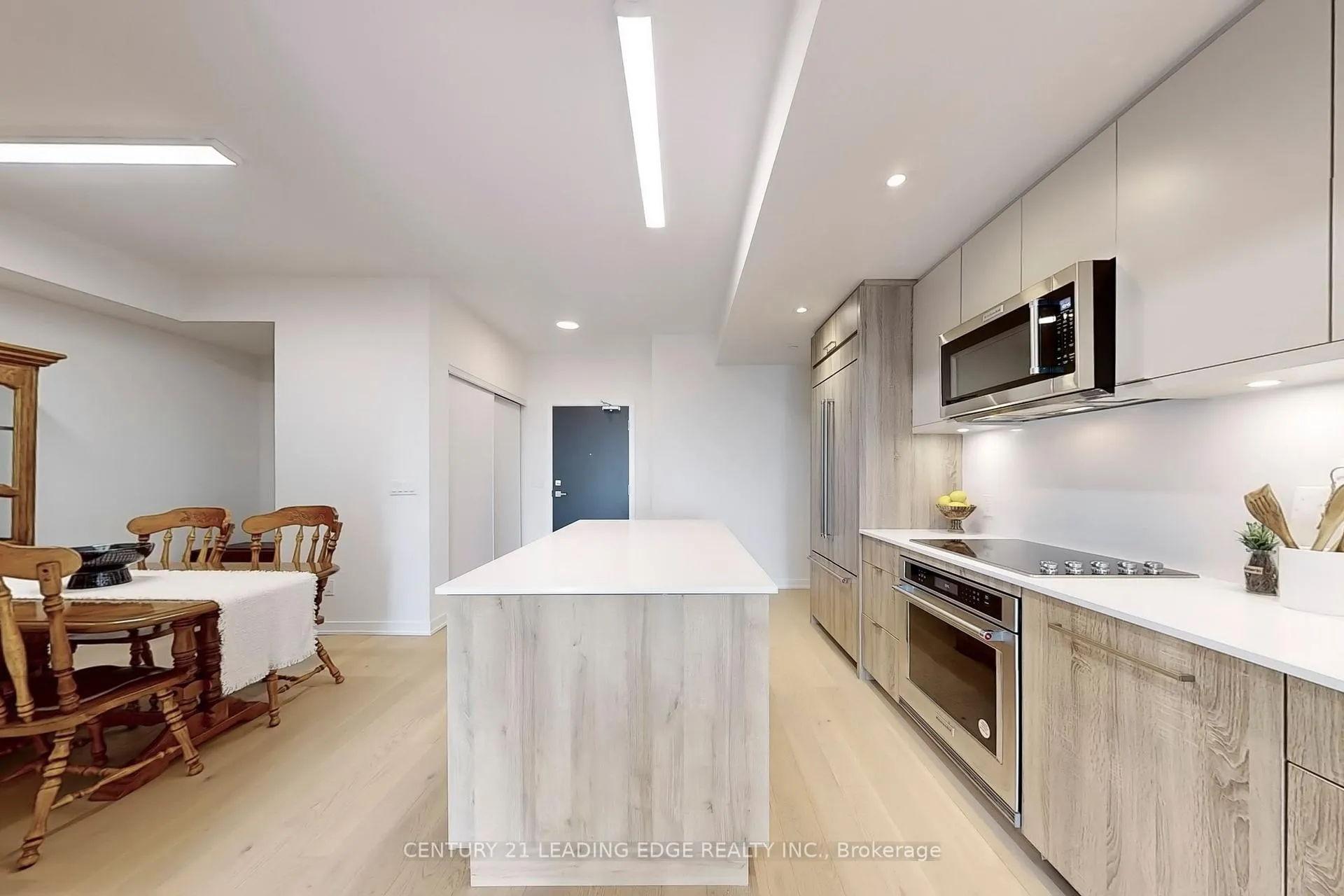 Photo 13 of Unit 804, 840 St Clair Avenue W, Toronto, Oakwood Village — HOMEH