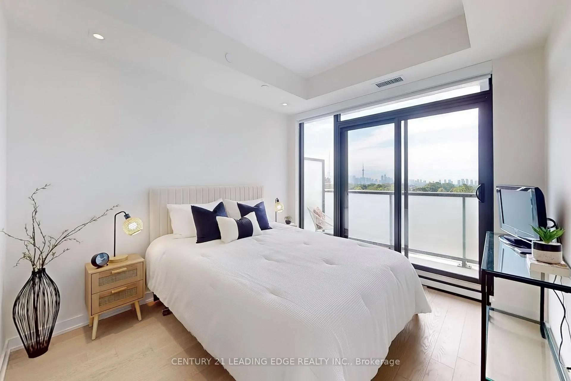 Photo 21 of Unit 804, 840 St Clair Avenue W, Toronto, Oakwood Village — HOMEH