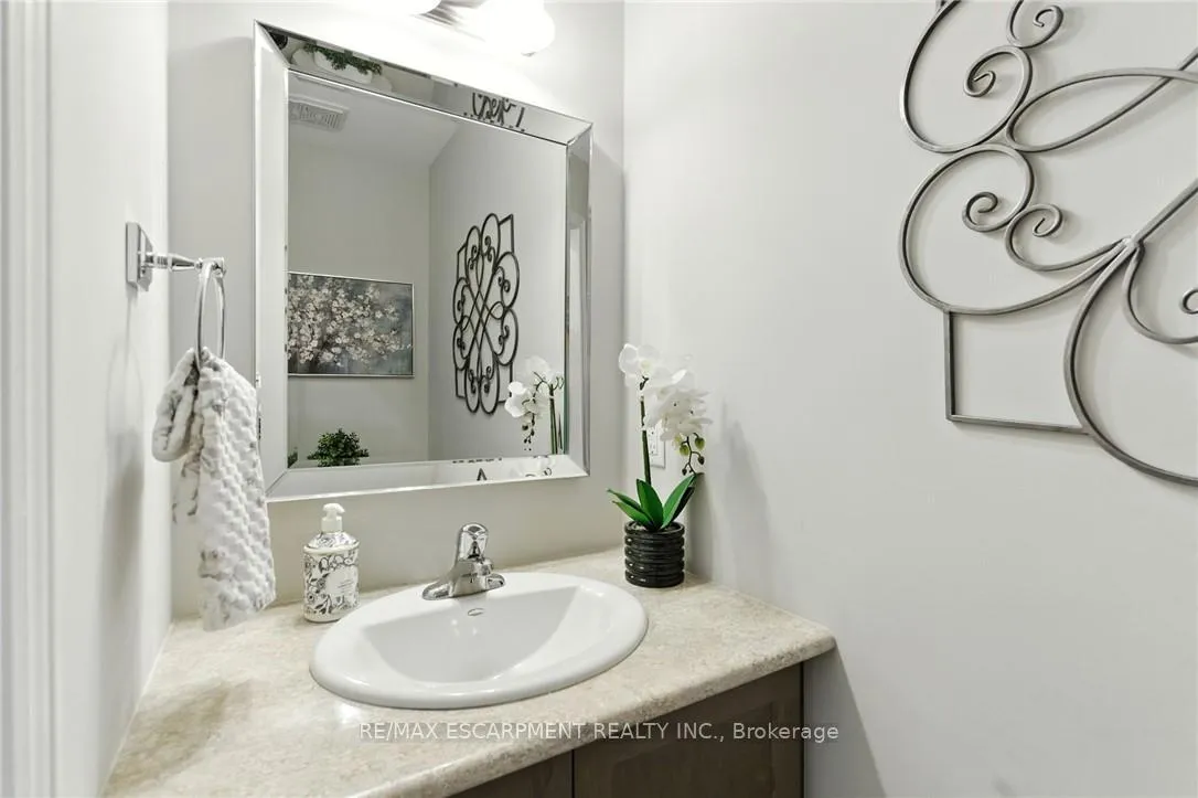 Photo 10 of Unit 24, 377 Glancaster Road, Hamilton, Villages of Glancaster — HOMEH