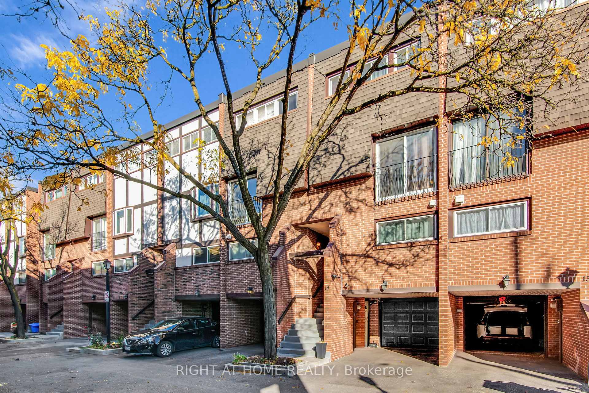 Photo 3 of Unit 13, 2716 St Clair Avenue E, Toronto, O'Connor-Parkview — HOMEH