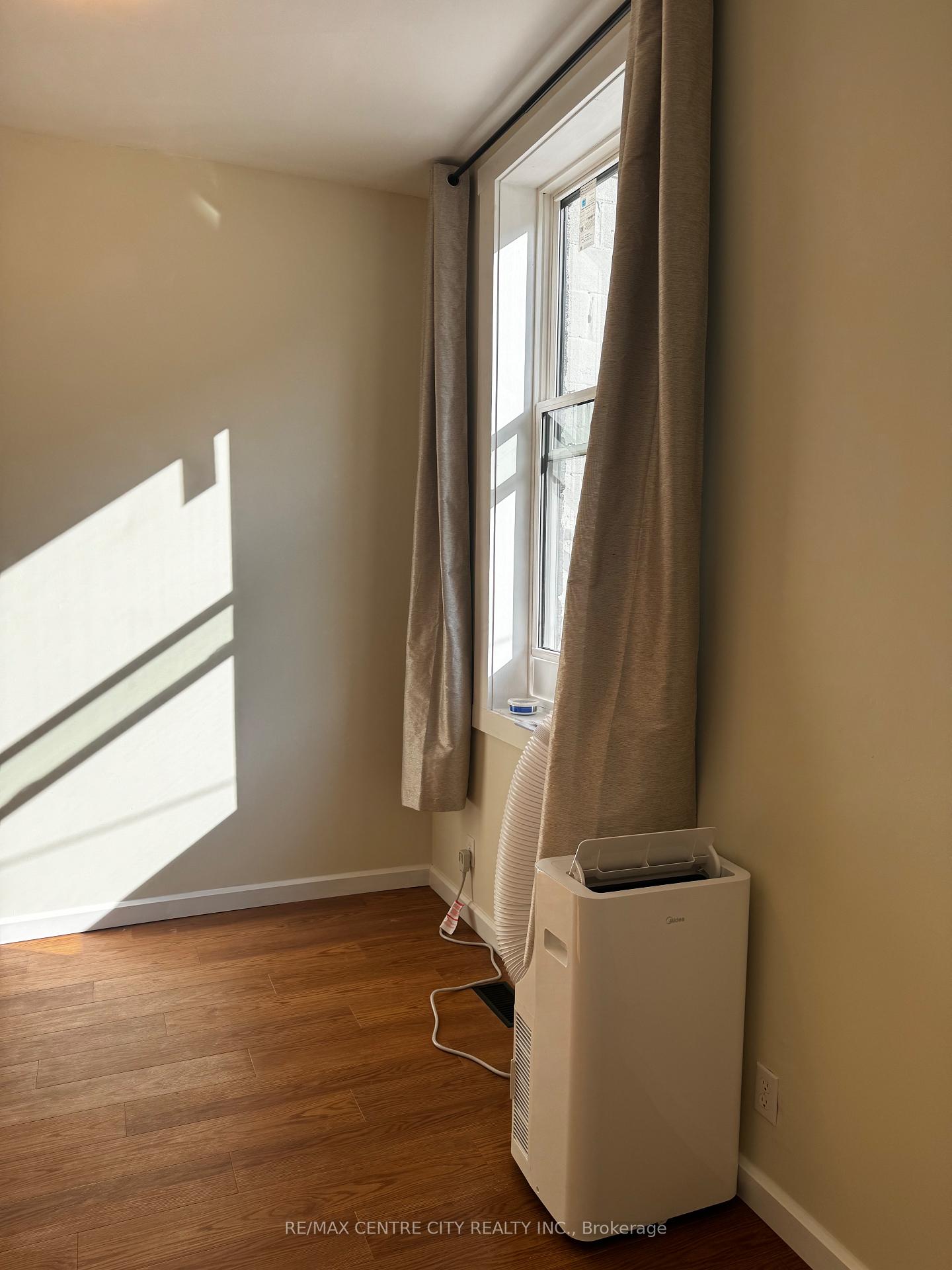 Photo 12 of 223 Colborne Street, Central Elgin, Port Stanley — HOMEH
