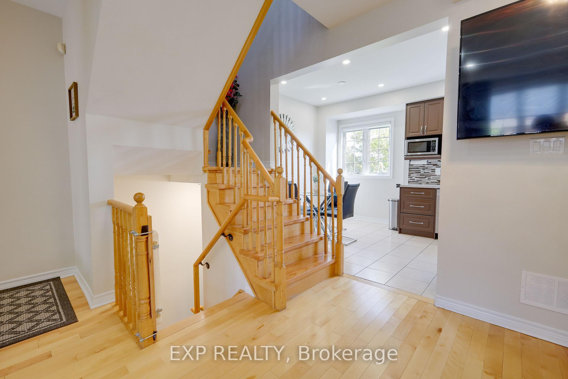Photo 9 of 29 Annable Lane, Ajax, South East — HOMEH