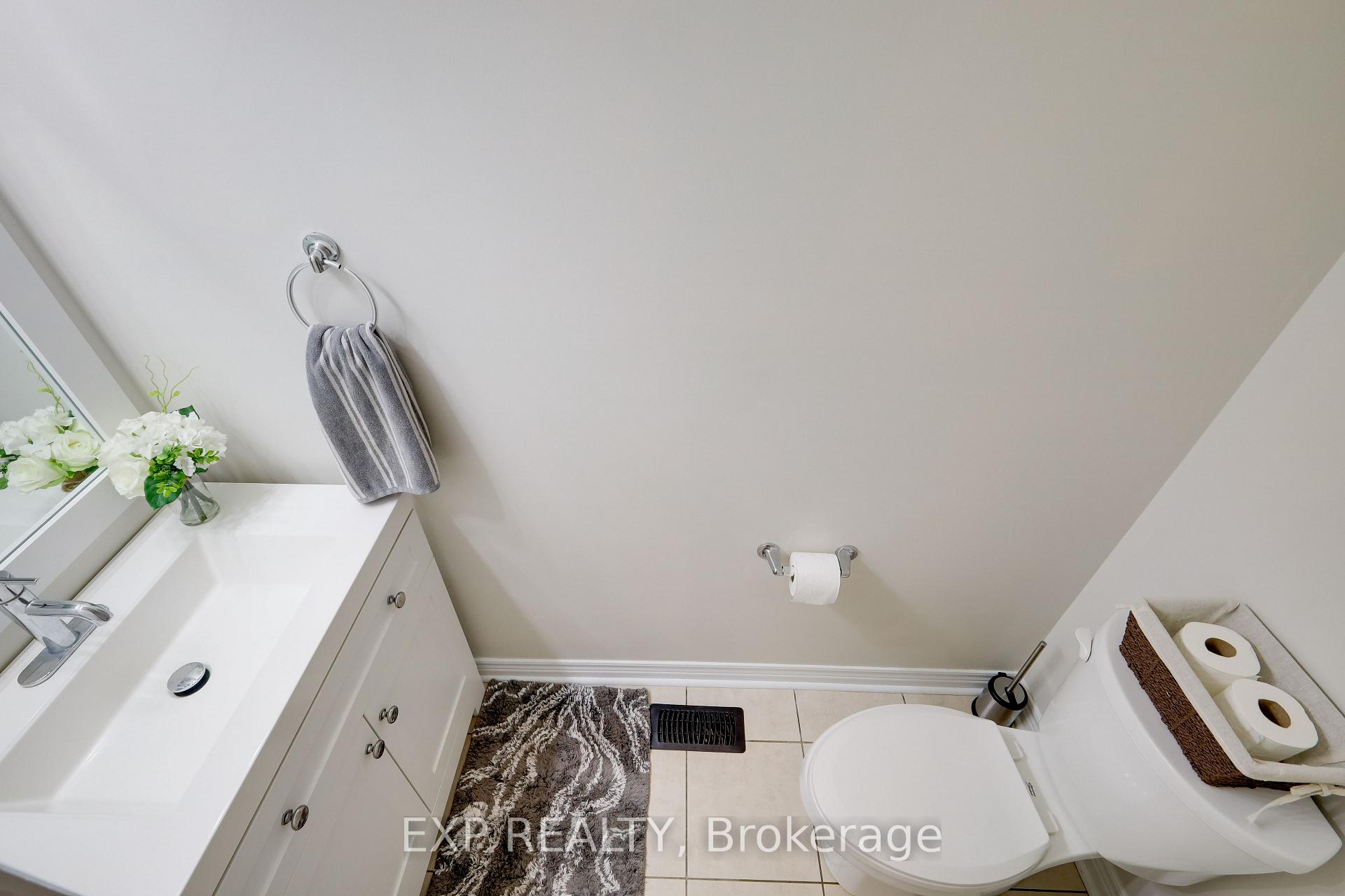 Photo 16 of 29 Annable Lane, Ajax, South East — HOMEH