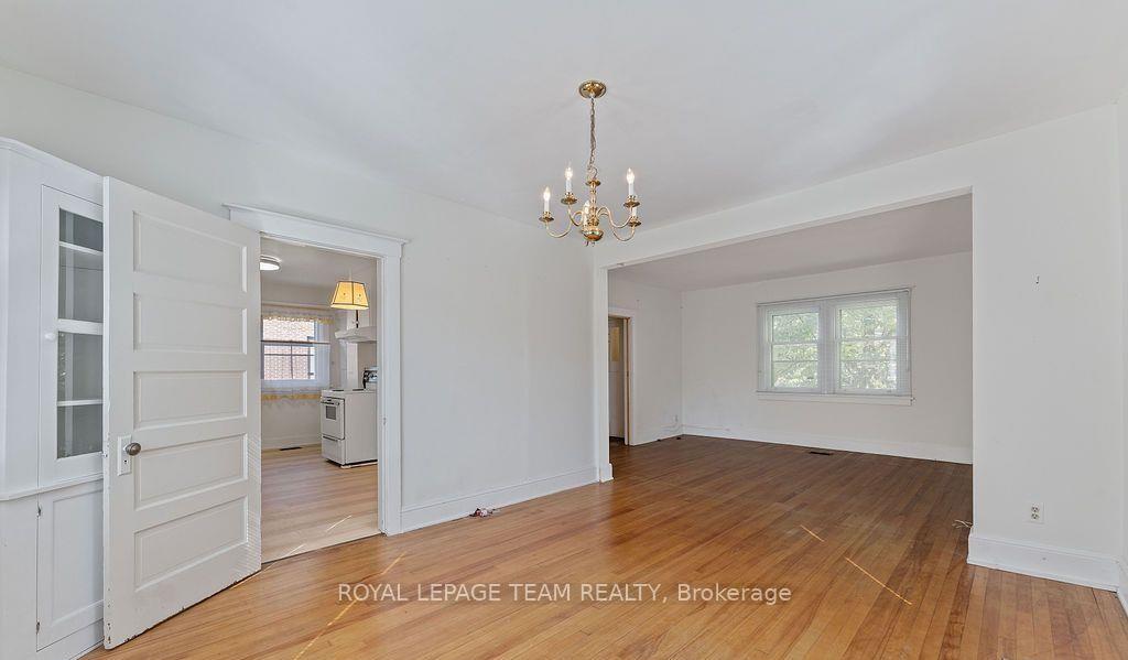 Photo 4 of 472 Edison Avenue, Ottawa, McKellar/Highland — HOMEH