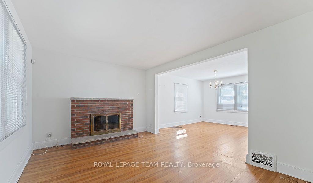 Photo 5 of 472 Edison Avenue, Ottawa, McKellar/Highland — HOMEH