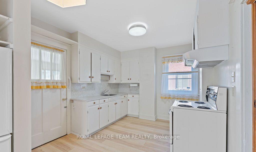Photo 8 of 472 Edison Avenue, Ottawa, McKellar/Highland — HOMEH