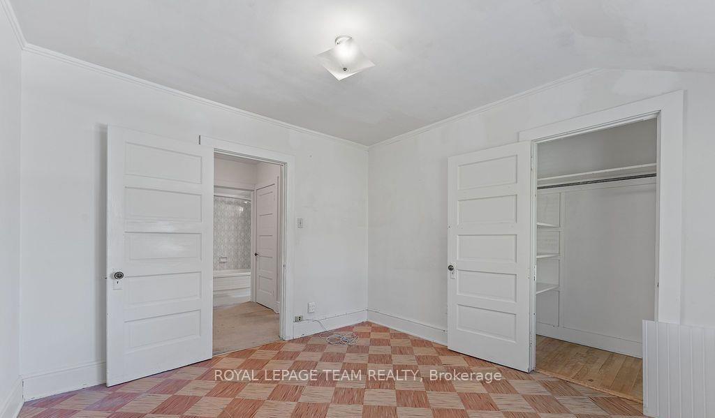 Photo 13 of 472 Edison Avenue, Ottawa, McKellar/Highland — HOMEH