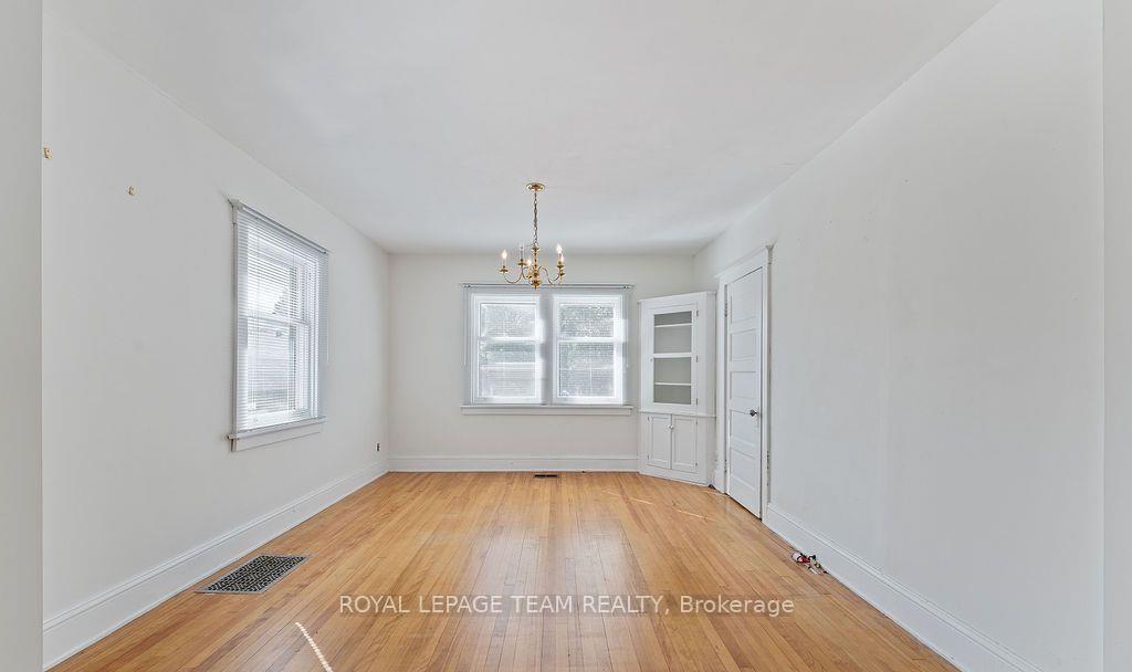 Photo 20 of 472 Edison Avenue, Ottawa, McKellar/Highland — HOMEH