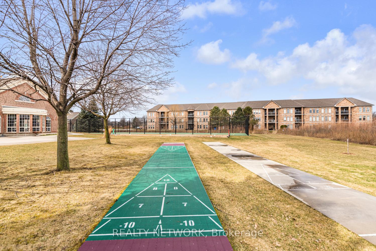 Photo 4 of Unit 25, 25 Critzia Drive, Hamilton, Twenty Place — HOMEH