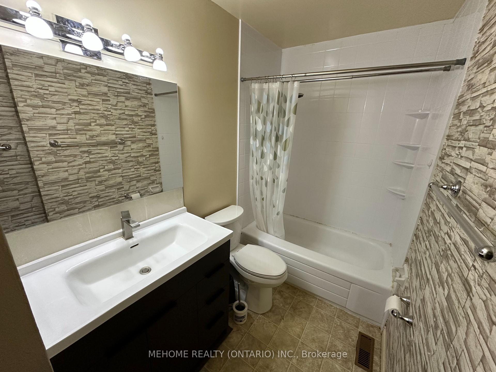 Photo 9 of Unit 256, 160 Palmdale Drive, Scarborough, Tam O'Shanter-Sullivan — HOMEH