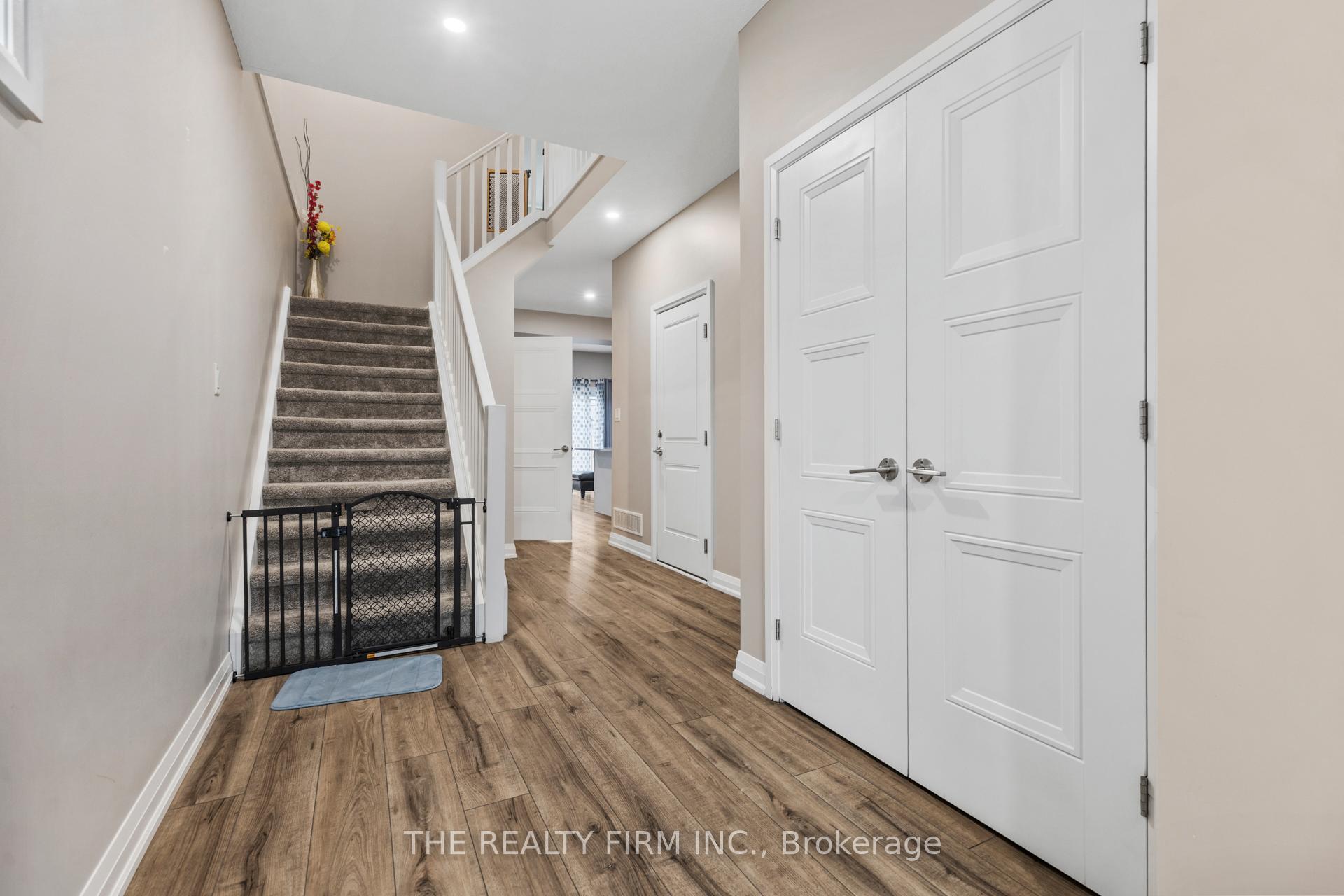 Photo 6 of Unit 22, 1 Miller Drive, Lucan Biddulph, Lucan — HOMEH