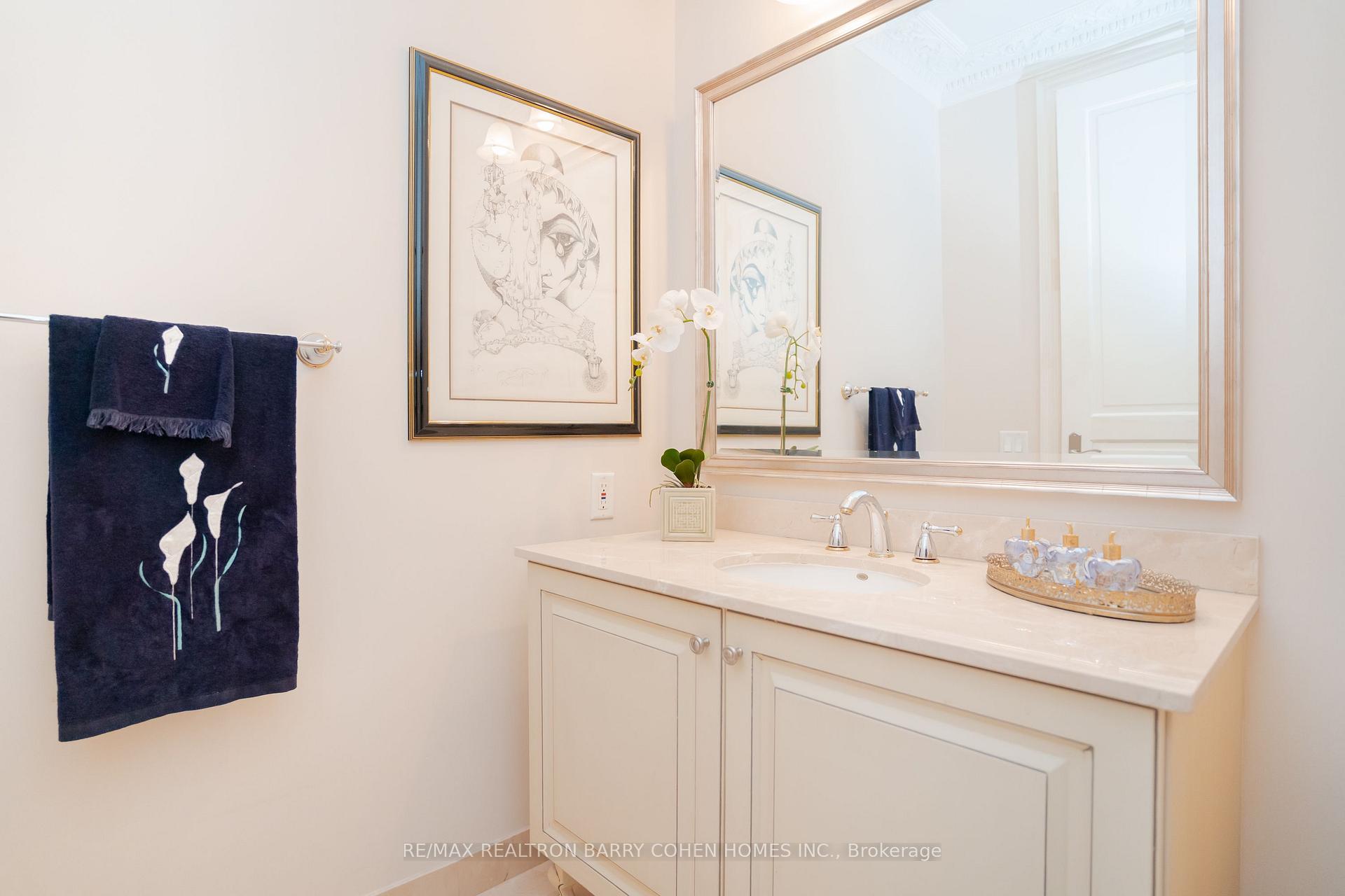 Photo 6 of Unit 108, 7071 Bayview Avenue, Markham, Bayview Glen — HOMEH