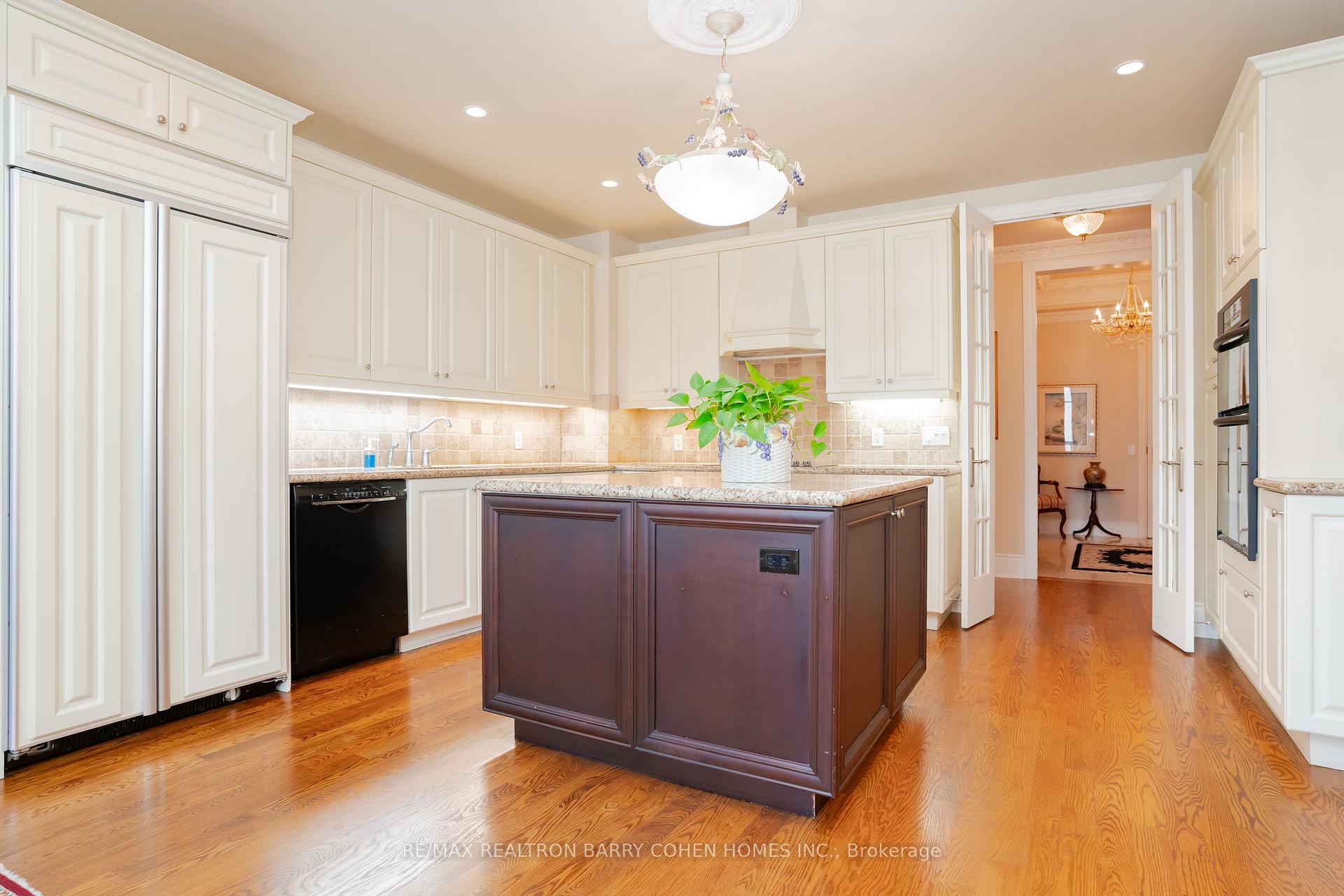 Photo 12 of Unit 108, 7071 Bayview Avenue, Markham, Bayview Glen — HOMEH
