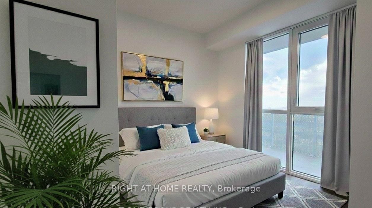 Photo 11 of Unit 811, 8 Interchange Way, Vaughan, Vaughan Corporate Centre — HOMEH