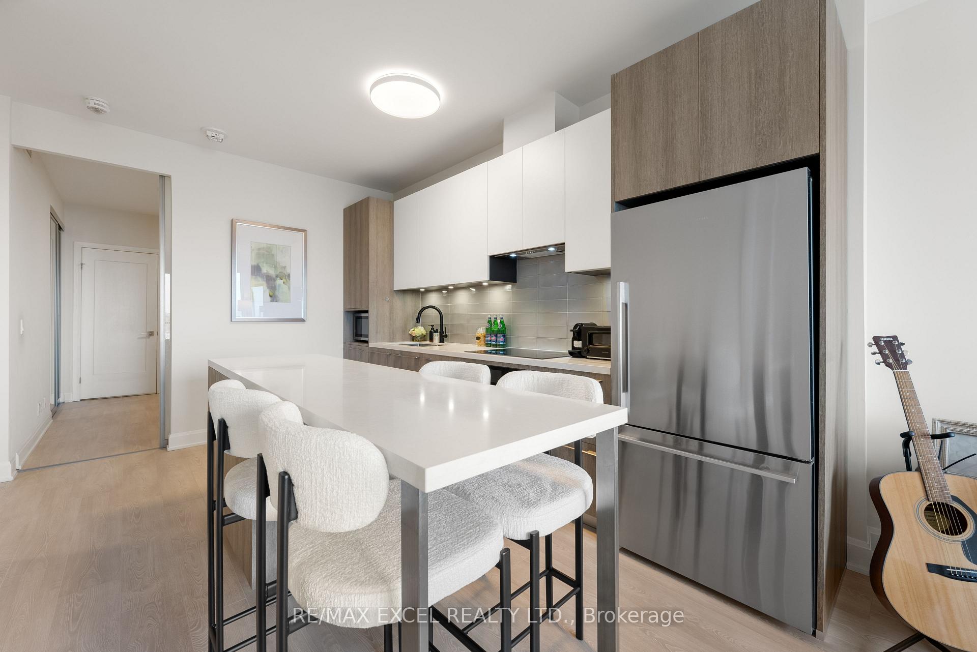Photo 4 of Unit 1009, 38 Water Walk Drive, Markham, Unionville — HOMEH