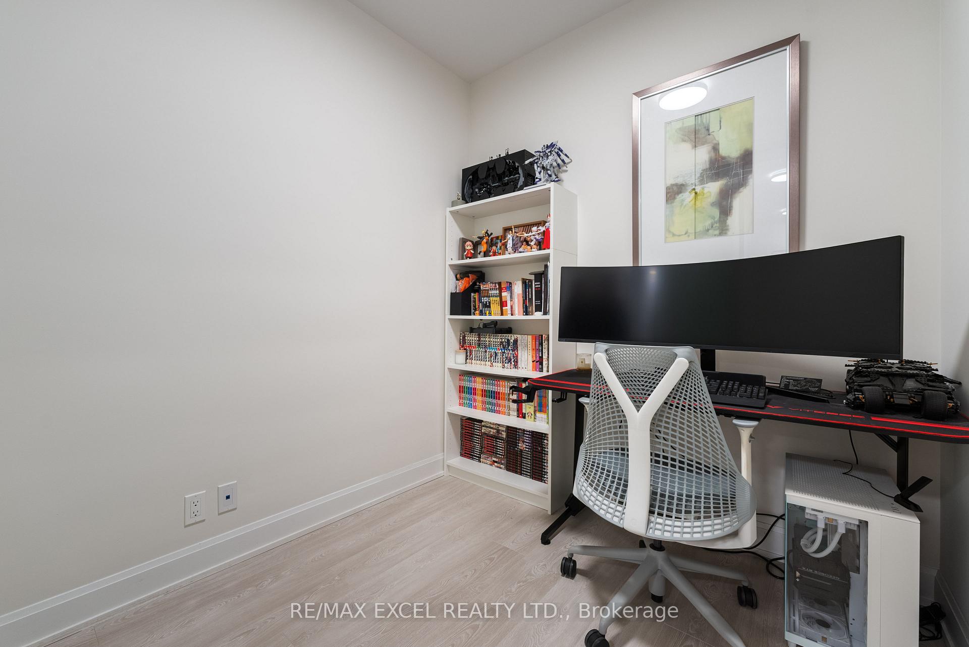 Photo 11 of Unit 1009, 38 Water Walk Drive, Markham, Unionville — HOMEH