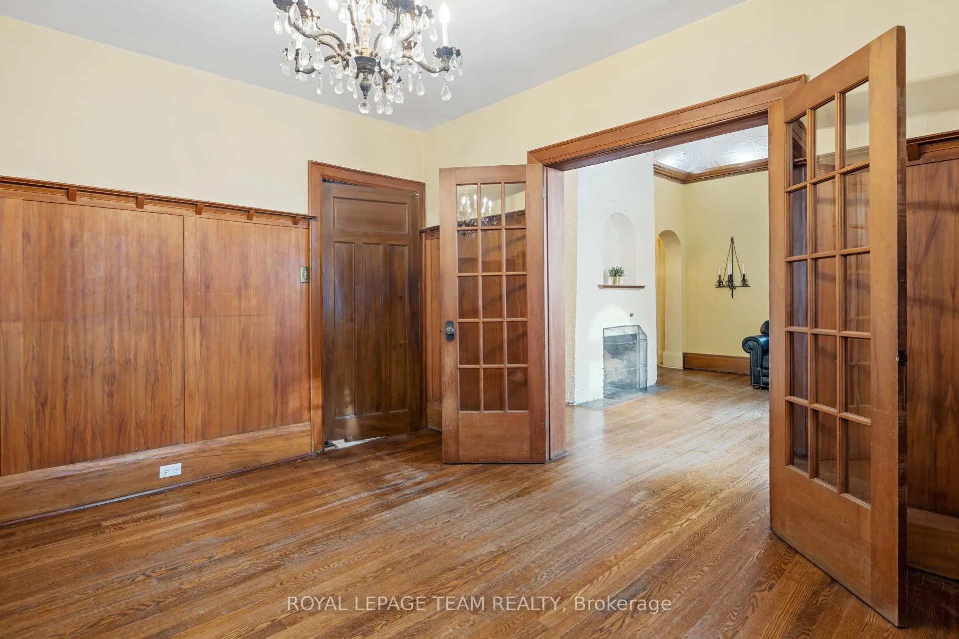 Photo 6 of 334 Queen Elizabeth Drive, Ottawa, Glebe — HOMEH