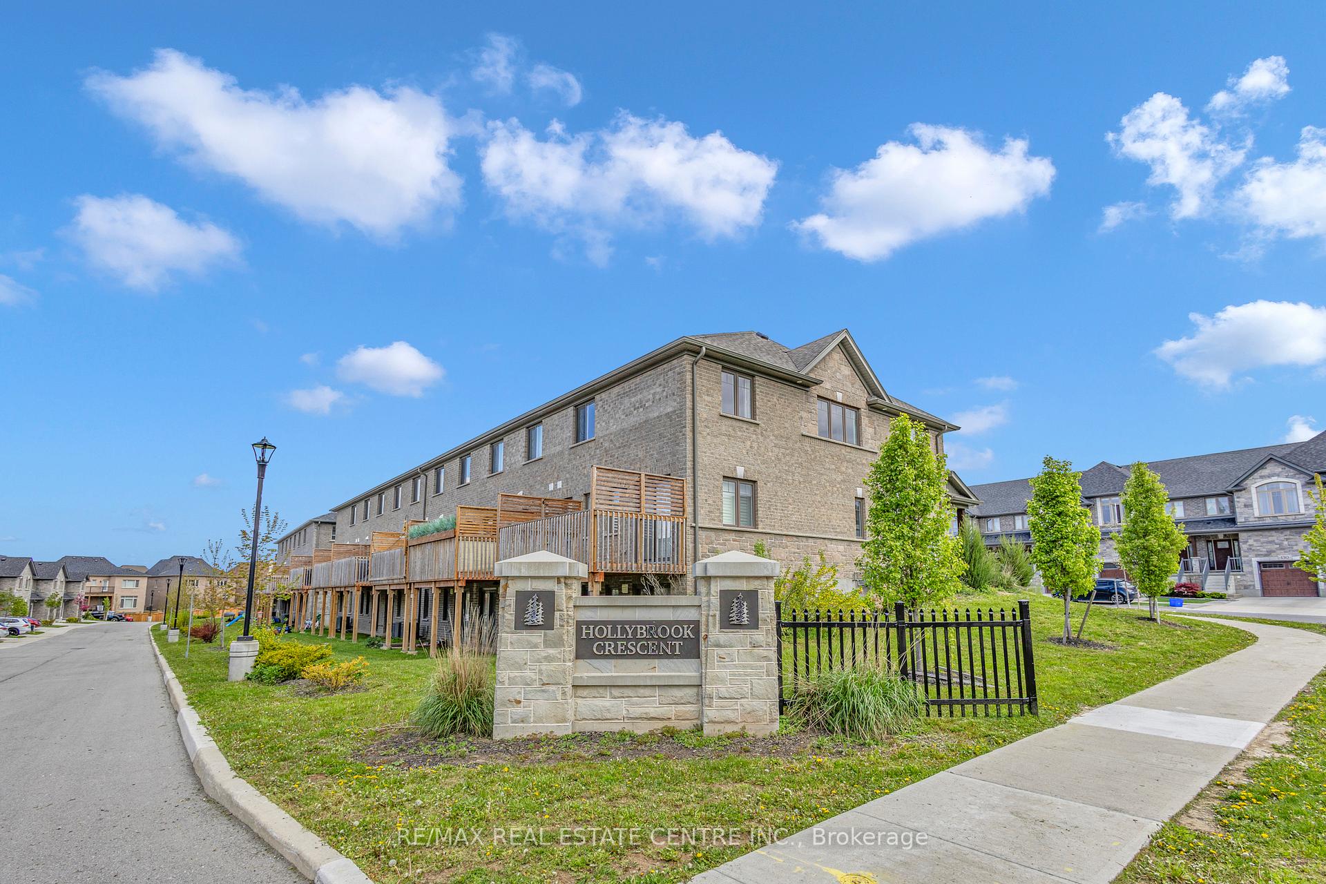 Photo 44 of 121 Hollybrook Trail, Kitchener, Doon South — HOMEH